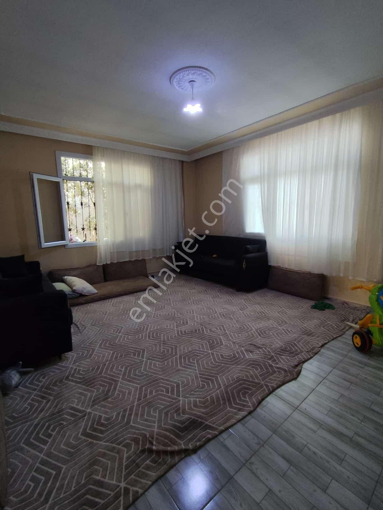 Akkapı Yeni Yerleşimde 2+1 Otopark Ve Bahçeli Köşe Başı Güzel Noktada - Görsel 5