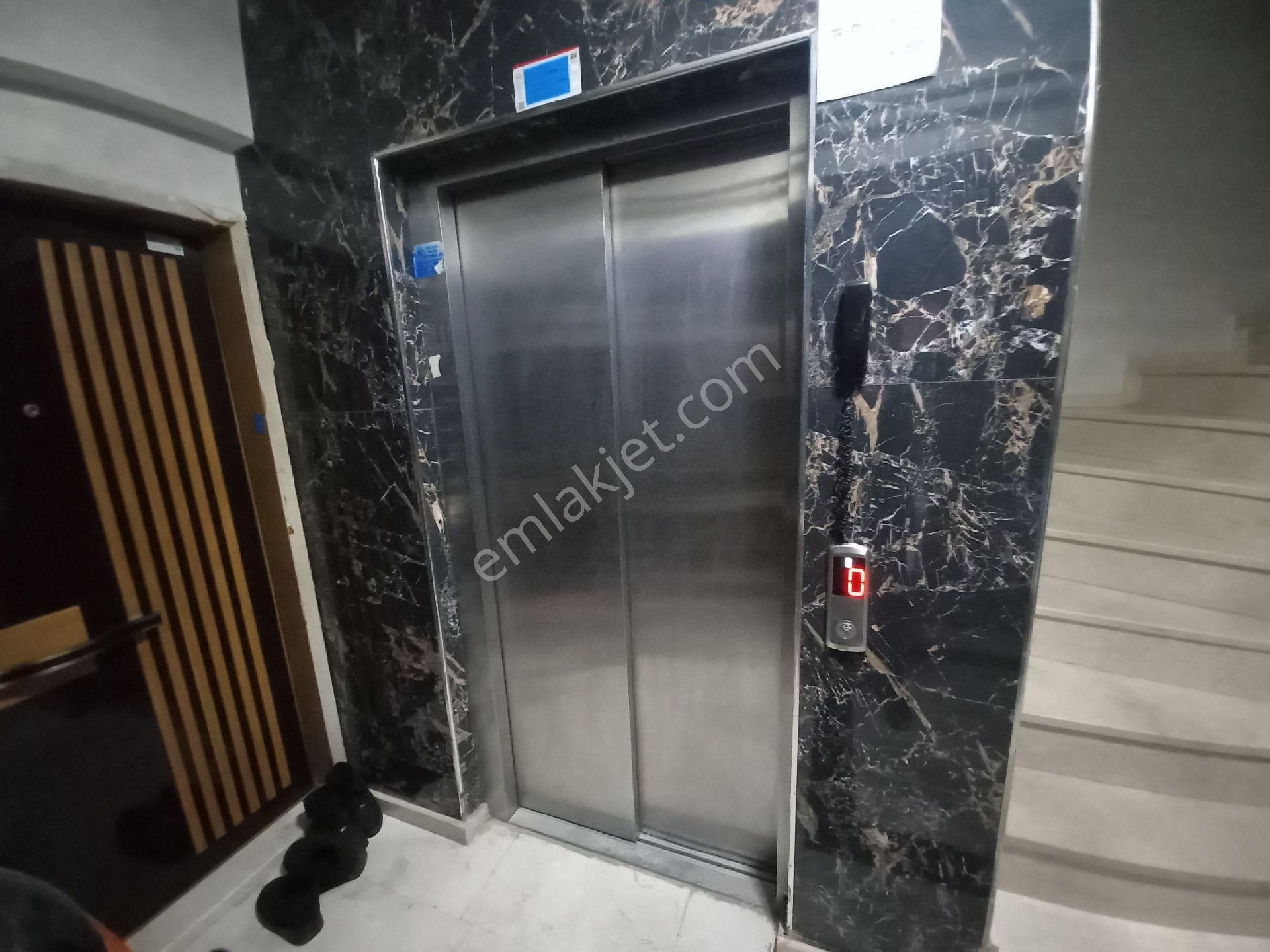 Bahçelievler Yenibosna Zafer Mah Satılık Yüksek Giriş Daire 1+1 - Görsel 30