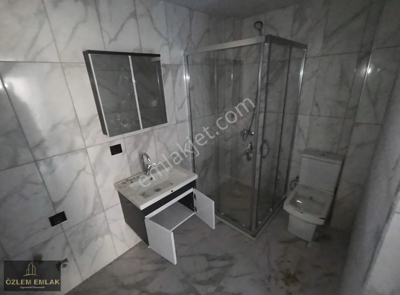 Bandırma Yenimahallede 2+1 Lüx Kiralık Daire