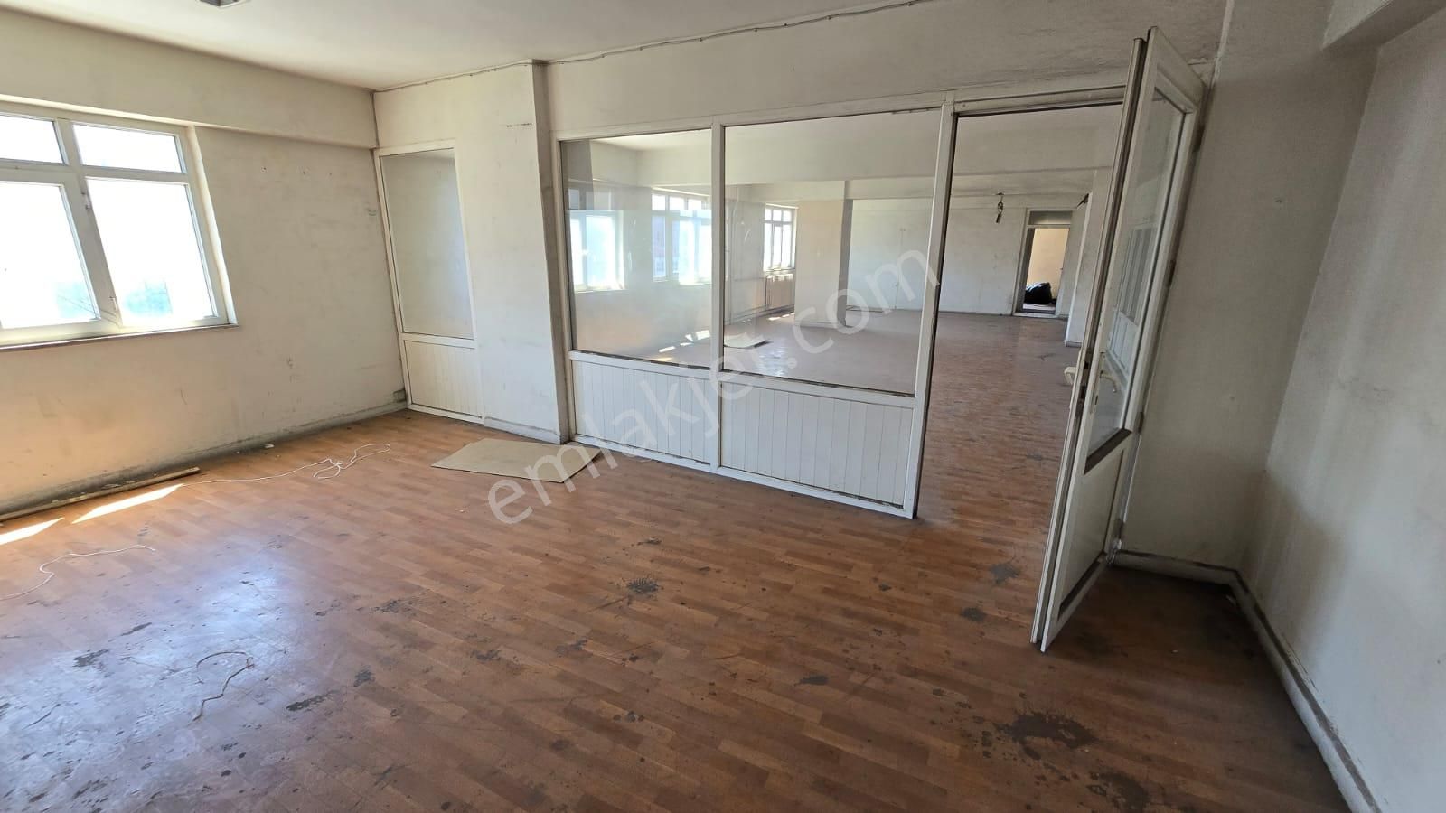 Beylikdüzü O.s.b. Bakırcılar Sanayi Sitesi 8.250 M² Komple Fabrika Binası - Görsel 17