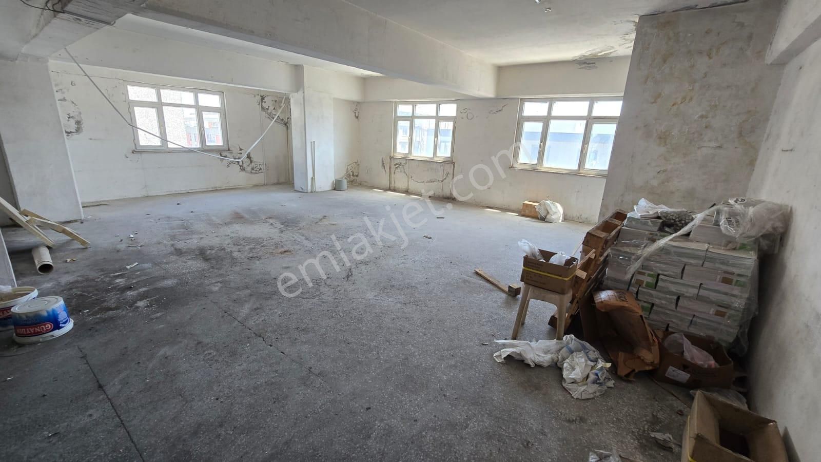 Beylikdüzü O.s.b. Bakırcılar Sanayi Sitesi 8.250 M² Komple Fabrika Binası - Görsel 8