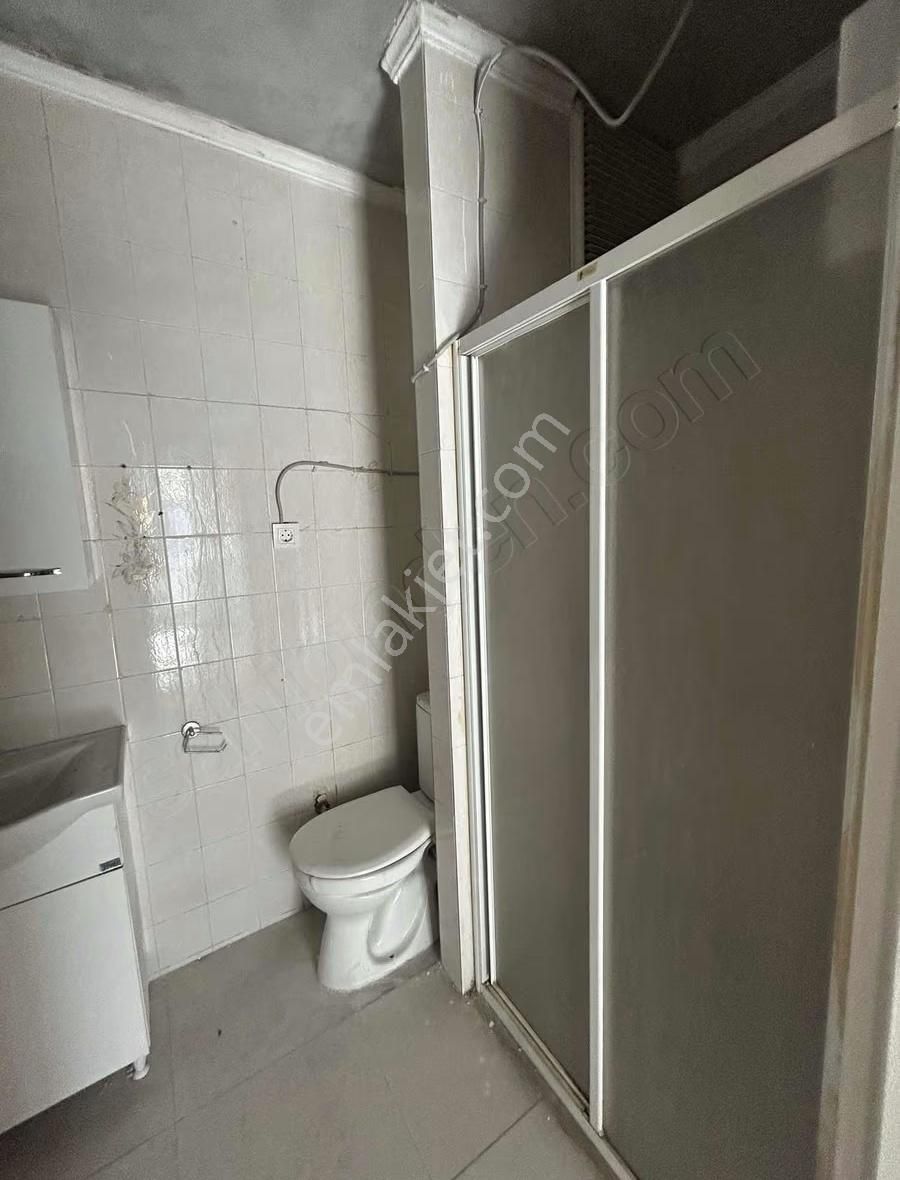 Tam Merkez De Kiralık Dükkan
