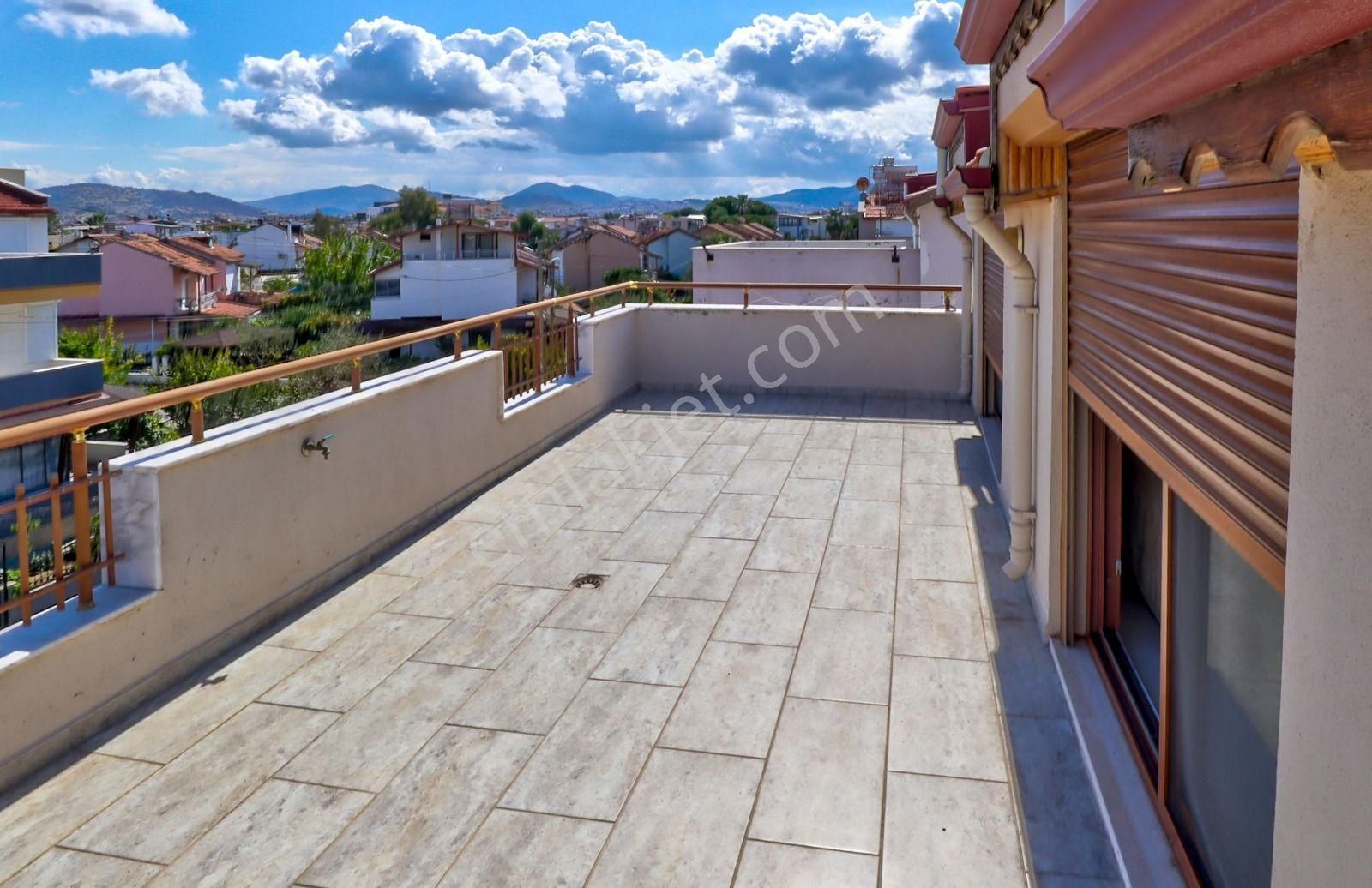 Dikili Cumhuriyet'te 6+1 Villa | 350m Denize Yakın | Eşyalı - Görsel 35