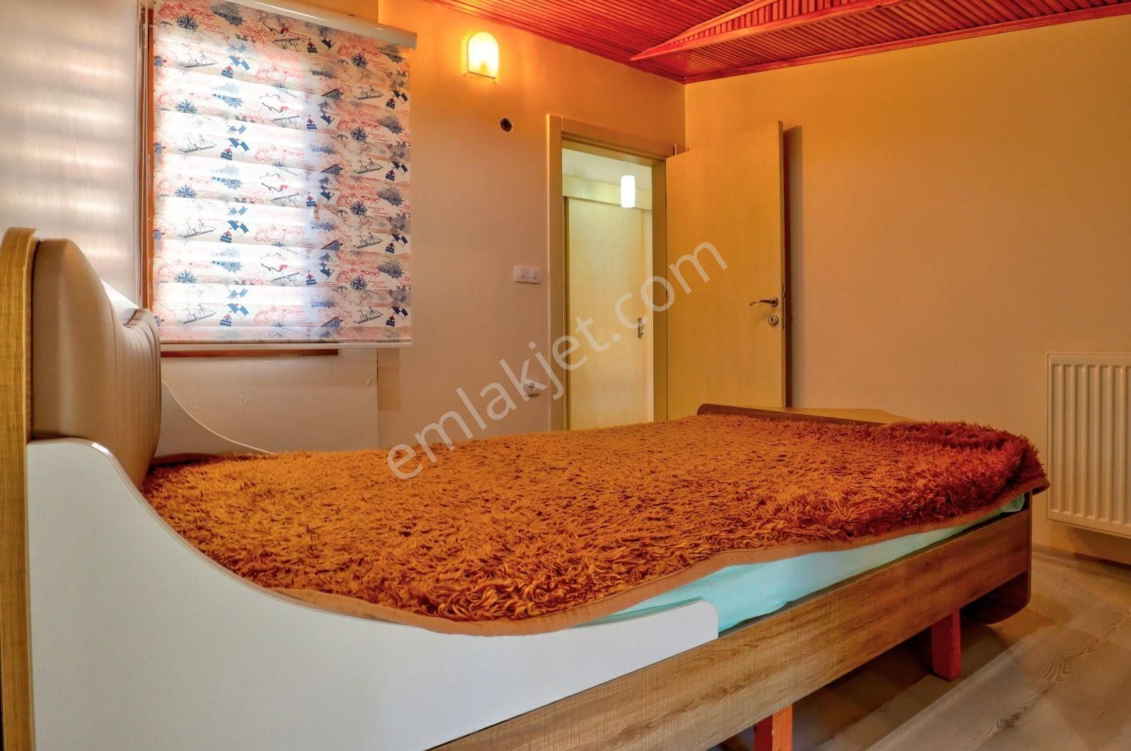 Dikili Cumhuriyet'te 6+1 Villa | 350m Denize Yakın | Eşyalı - Görsel 33