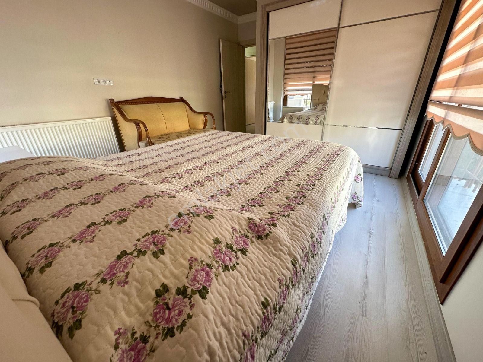 Dikili Cumhuriyet'te 6+1 Villa | 350m Denize Yakın | Eşyalı - Görsel 29