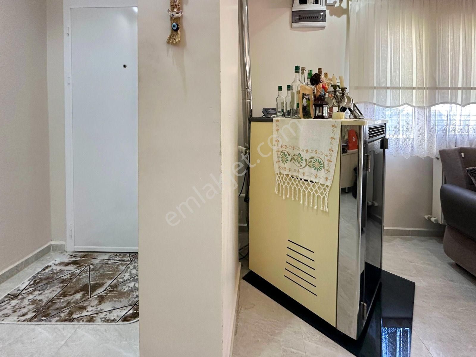 Dikili Cumhuriyet'te 6+1 Villa | 350m Denize Yakın | Eşyalı - Görsel 13