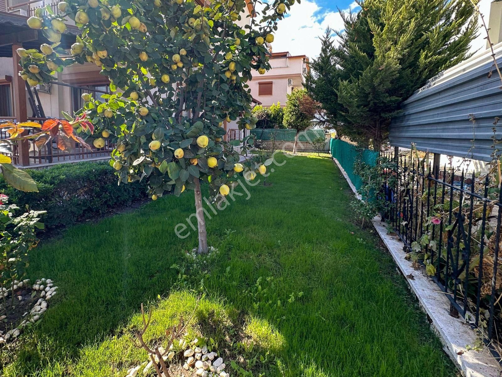 Dikili Cumhuriyet'te 6+1 Villa | 350m Denize Yakın | Eşyalı - Görsel 8