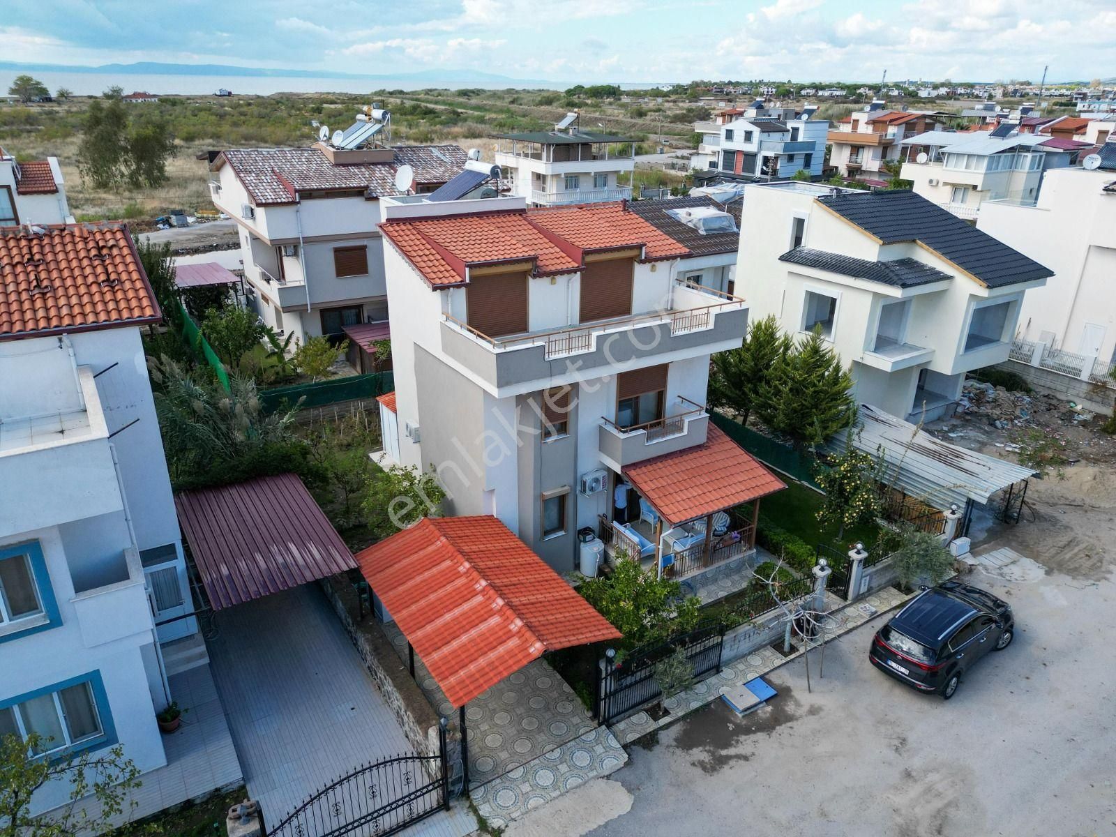Dikili Cumhuriyet'te 6+1 Villa | 350m Denize Yakın | Eşyalı - Görsel 6