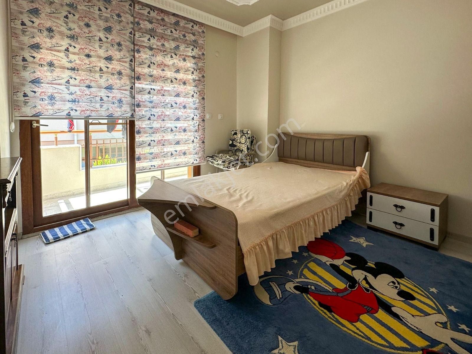 Dikili Cumhuriyet'te 6+1 Villa | 350m Denize Yakın | Eşyalı - Görsel 25