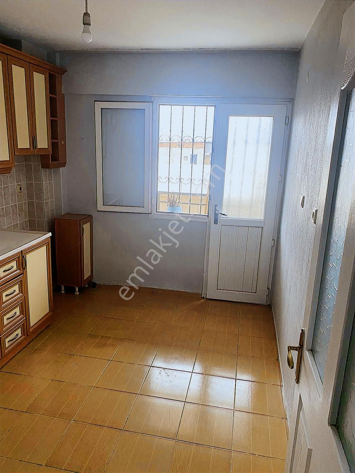 Buraxtan Bozyakada 3+1 Geniş Kiralık Daire - Görsel 8