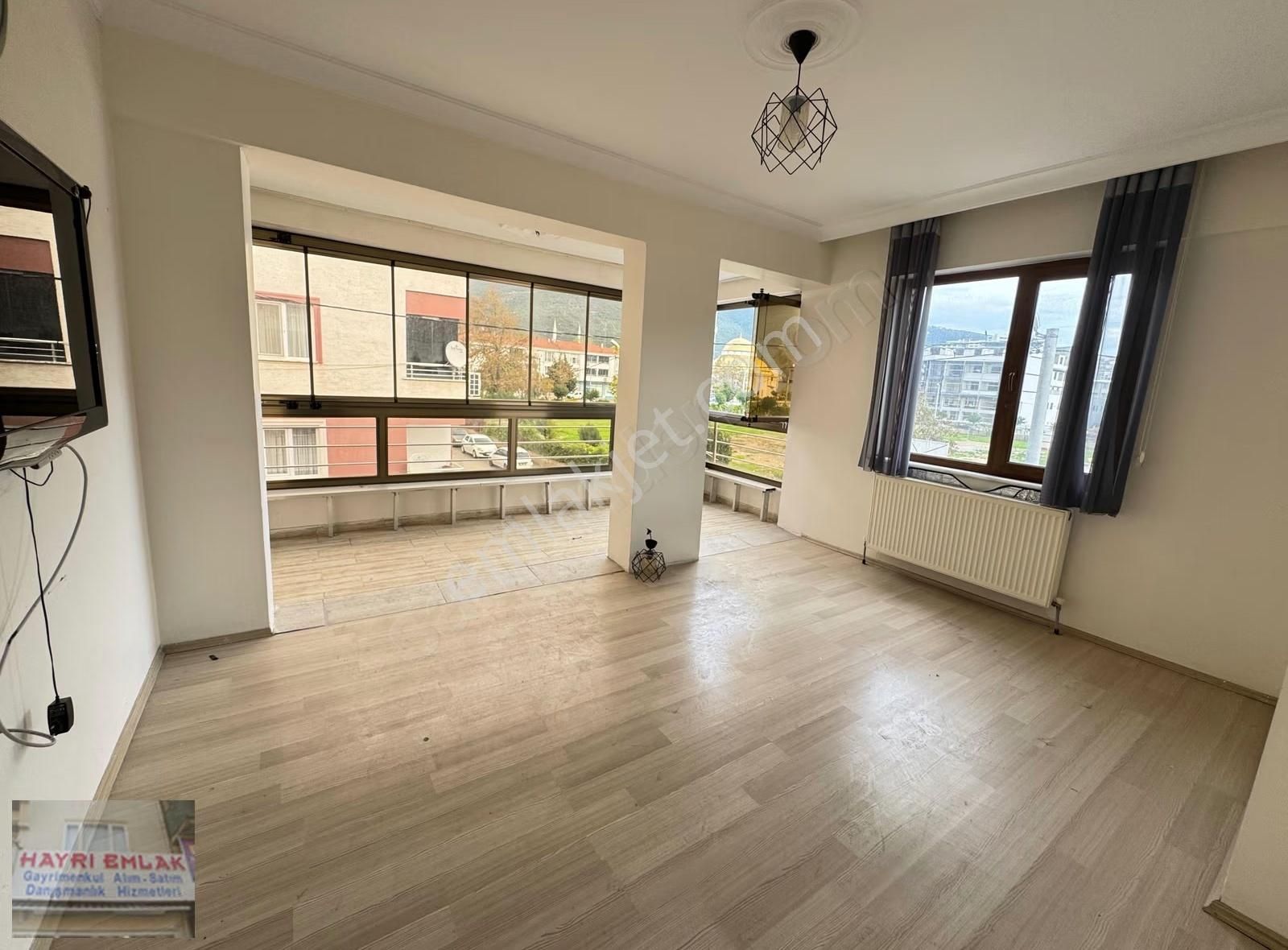 Gemlik'te Yeni 3+1 Satılık Köşe Daire - Görsel 19