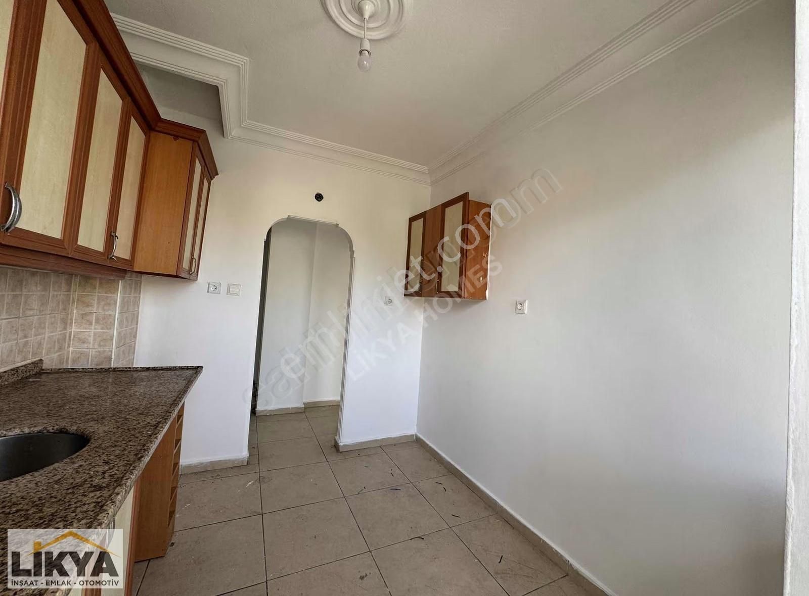 Ana Cadde Üzerinde Daire-ofis Kullanımına Uygun 2+1 - Görsel 3