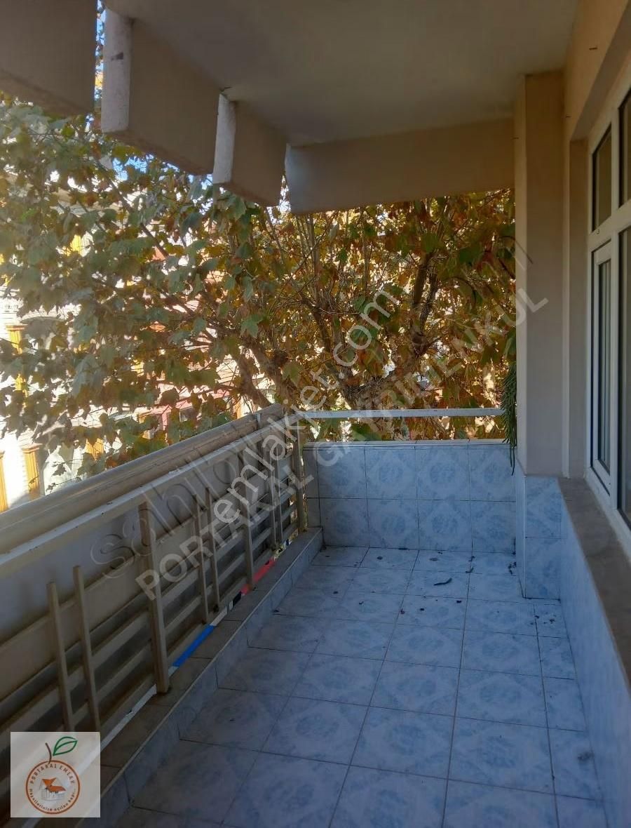 Pendik Çarşıda Kuşparkına Cephe Emsalsiz Konumda Kiralık İşyeri - Görsel 35