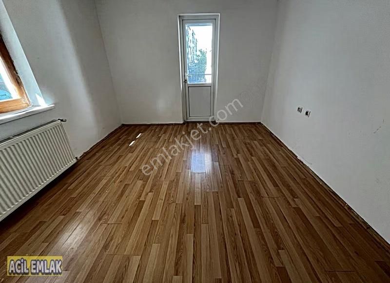 Acil Emlaktan Gazeller Caddesinde Üst Kat Kiralık Daire - Görsel 3