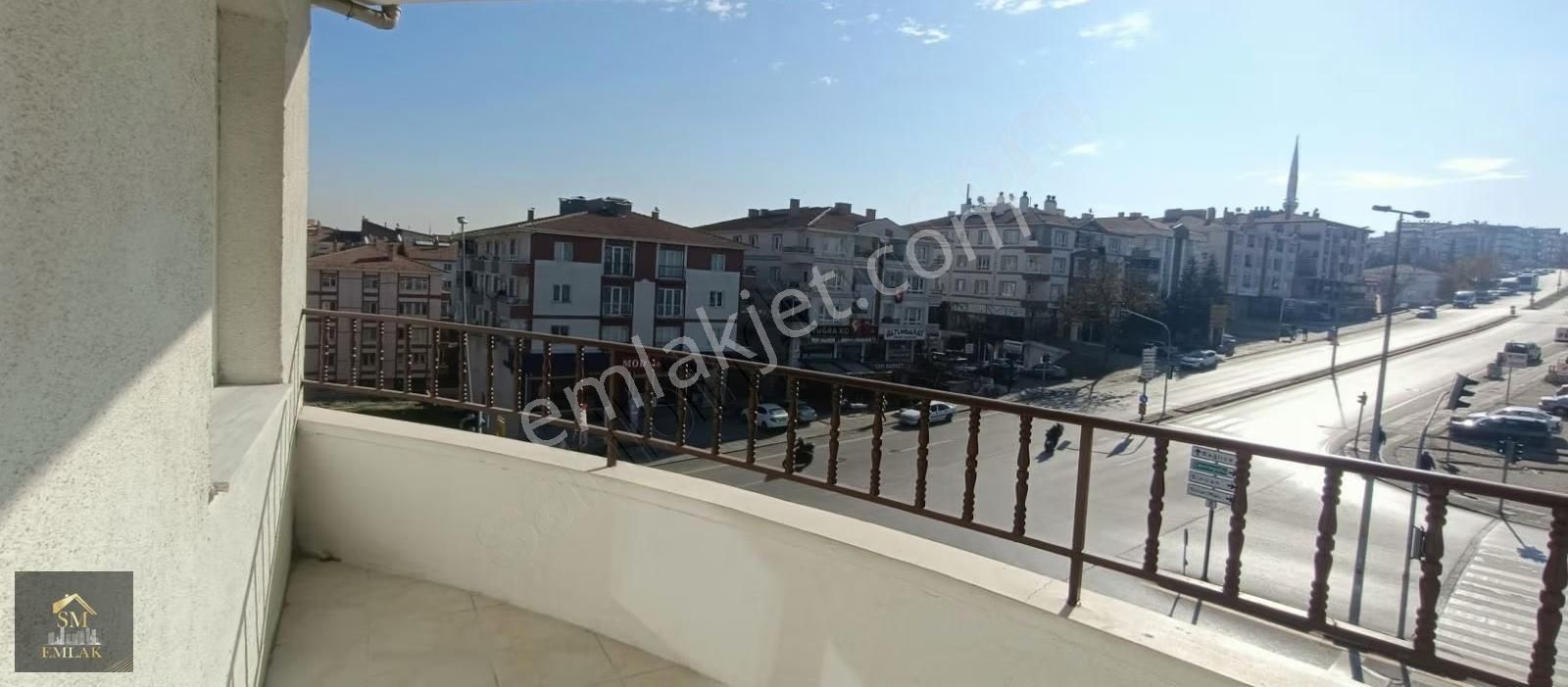 Etimesgut Ahimesut Bulvarına Cephe Eşyalı Kiralık 3+1 Mükemmel D - Görsel 6
