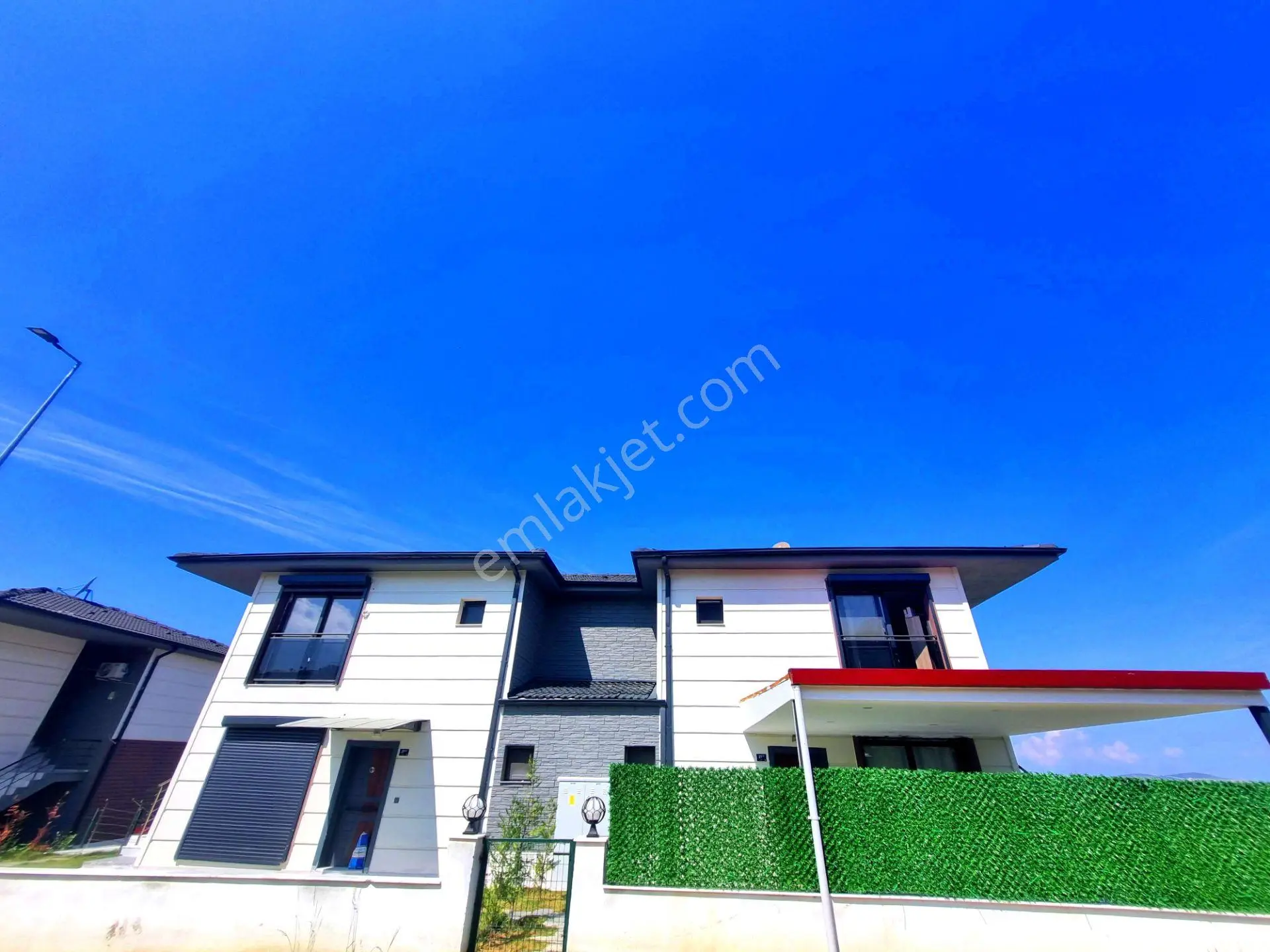 Soğucak'ta Panoramık Denız Ve Havuz Manzaralı Sıfır 2+1 Daıre - Görsel 4