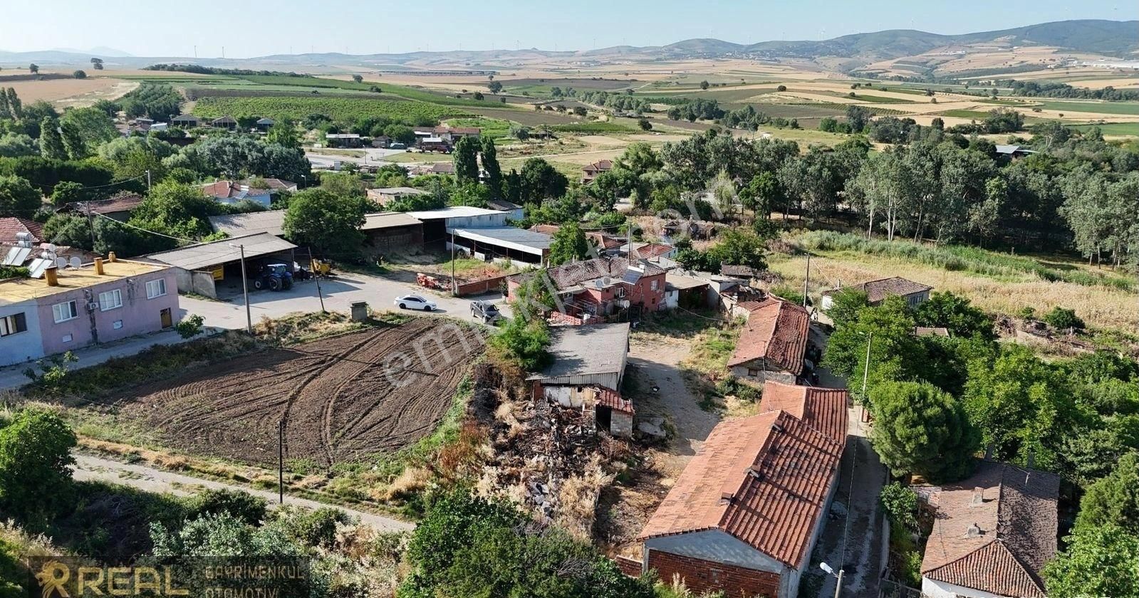 Real'den Bandırma / Yeni Ziraatlı Mahallesi'nde Müstakil Ev Ve Arsa - Görsel 3