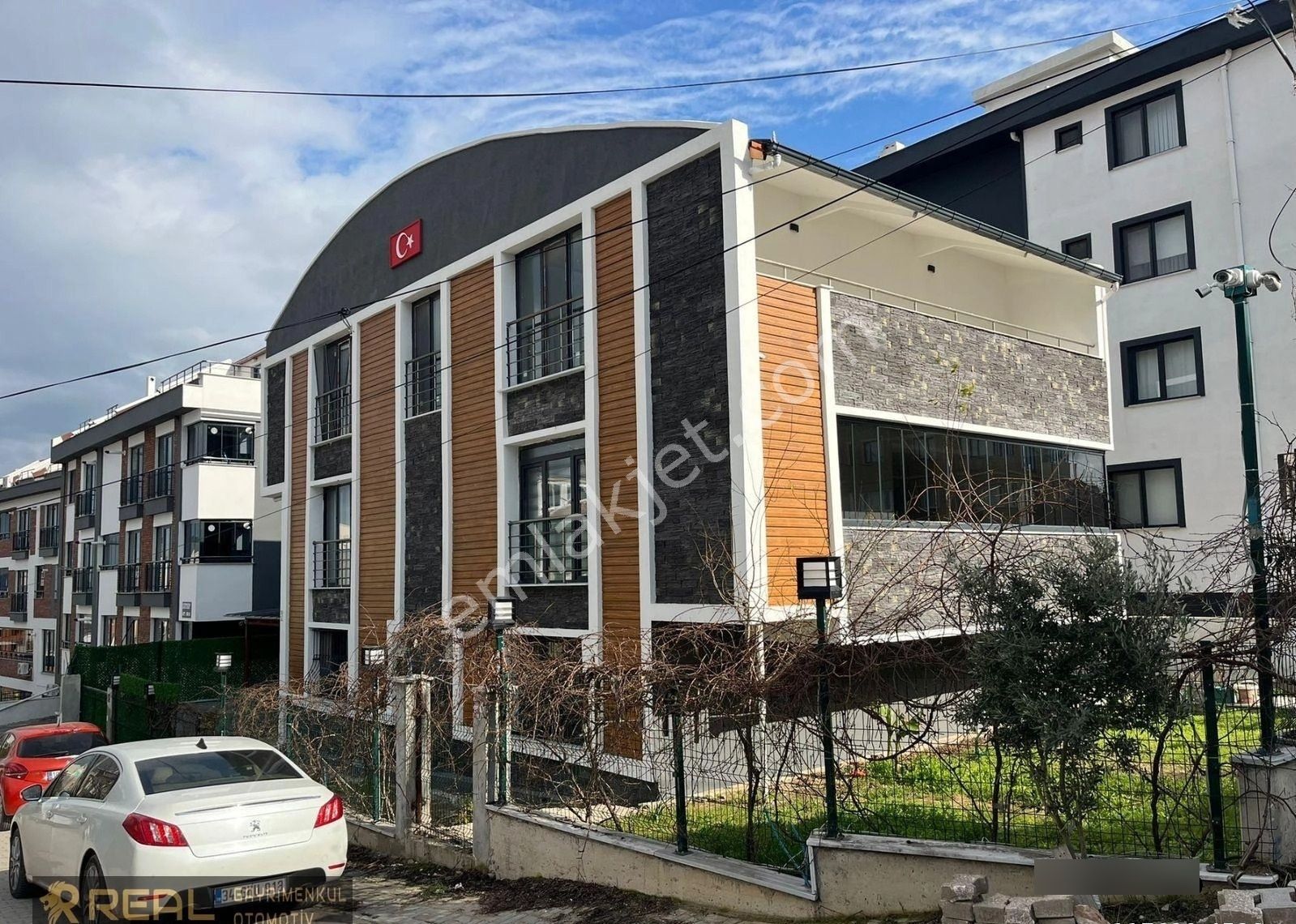 🏡 Real'den Yeni Mahalle’de 3 Katlı Lüks Tripleks Villa - Görsel 3