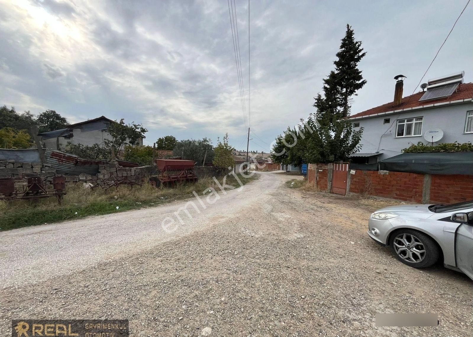 Realden Çanakkale Biga Koruoba Mahallesinde İmarlı Arsa Ve Kargır Deniz Manzaralı Ev - Görsel 2