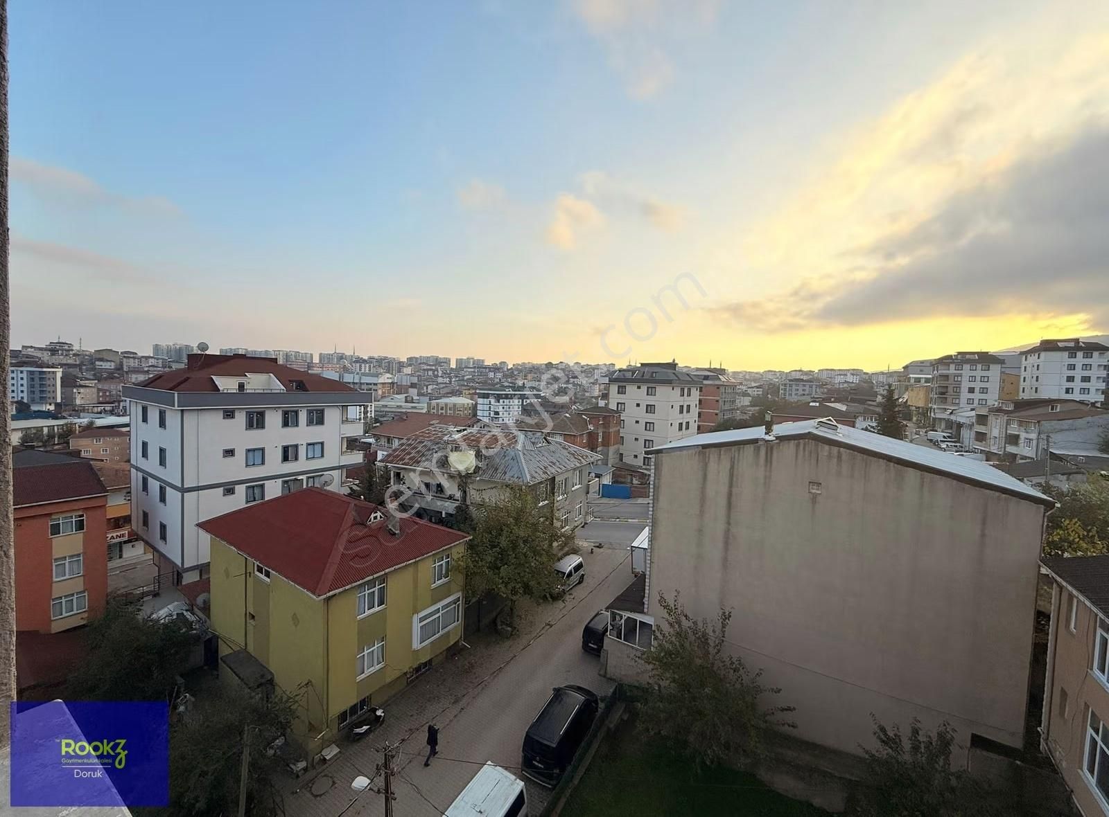 Rookzdoruk'dan Sultanbeyli Petrolyolu Caddesi'nde Sıfır 3+1daire - Görsel 12