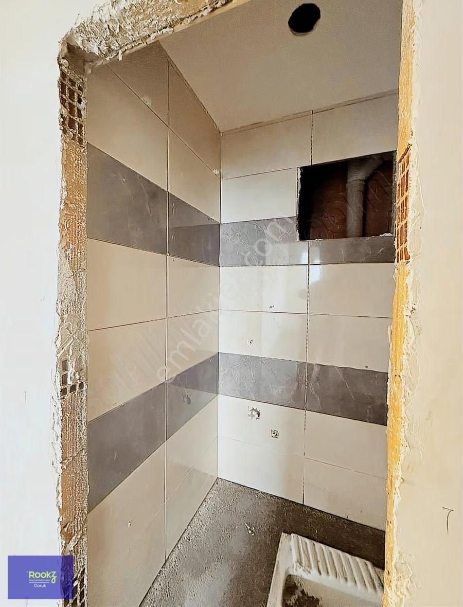 Rookzdoruk'dan Sultanbeyli Petrolyolu Caddesi'nde Sıfır 3+1daire - Görsel 5