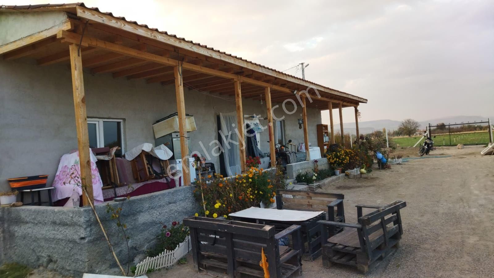 Kaçmaz Emlaktan Yeşilhisarda Satılık Evli Bahçe