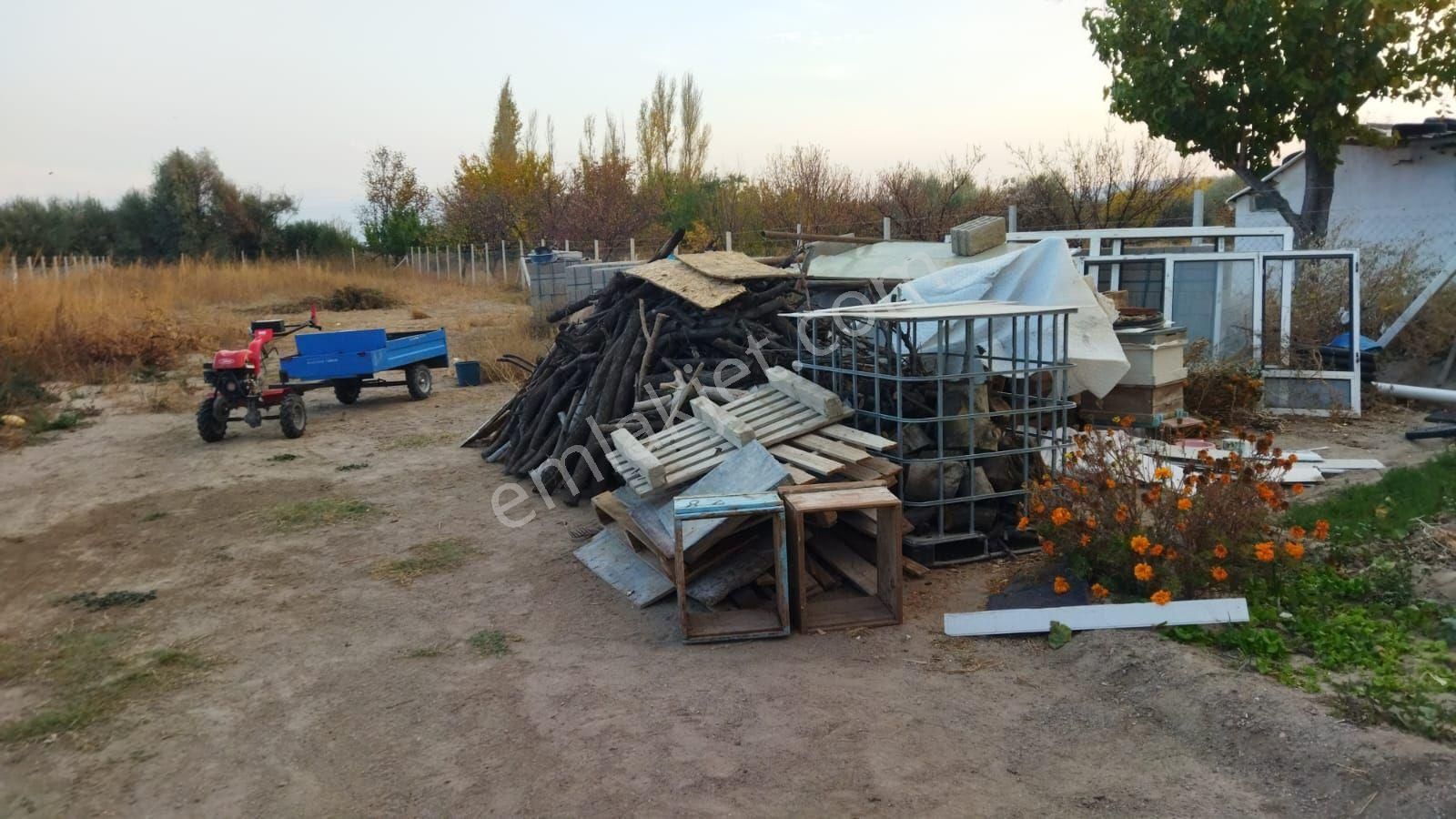 Kaçmaz Emlaktan Yeşilhisarda Satılık Evli Bahçe - Görsel 8