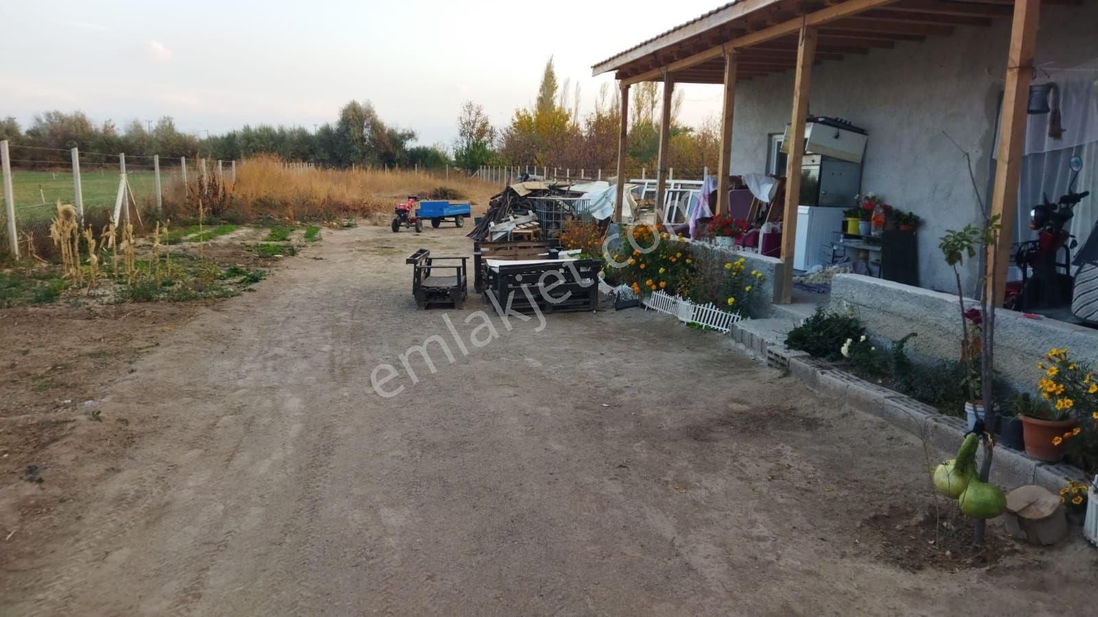 Kaçmaz Emlaktan Yeşilhisarda Satılık Evli Bahçe - Görsel 11