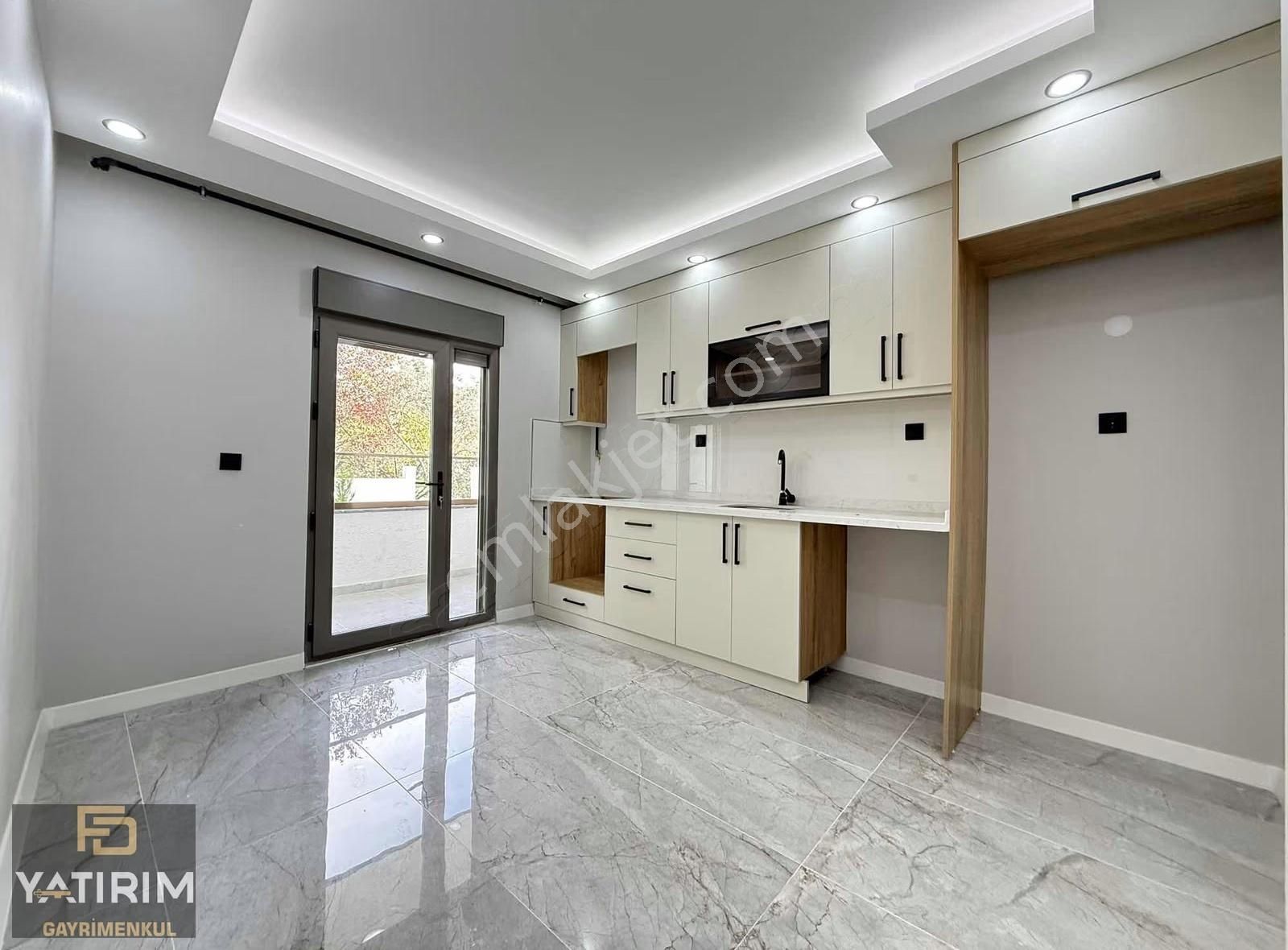 Darıca Merkez Yakınıı 2+1 100 M2 Panjurlu Bahçe Katı Daire