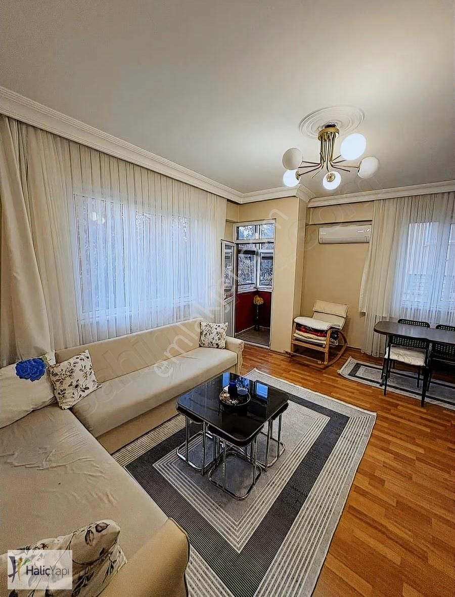 Feriköy Yay Meydanı Caddesinde Kiralık 2+1 Daire - Görsel 4