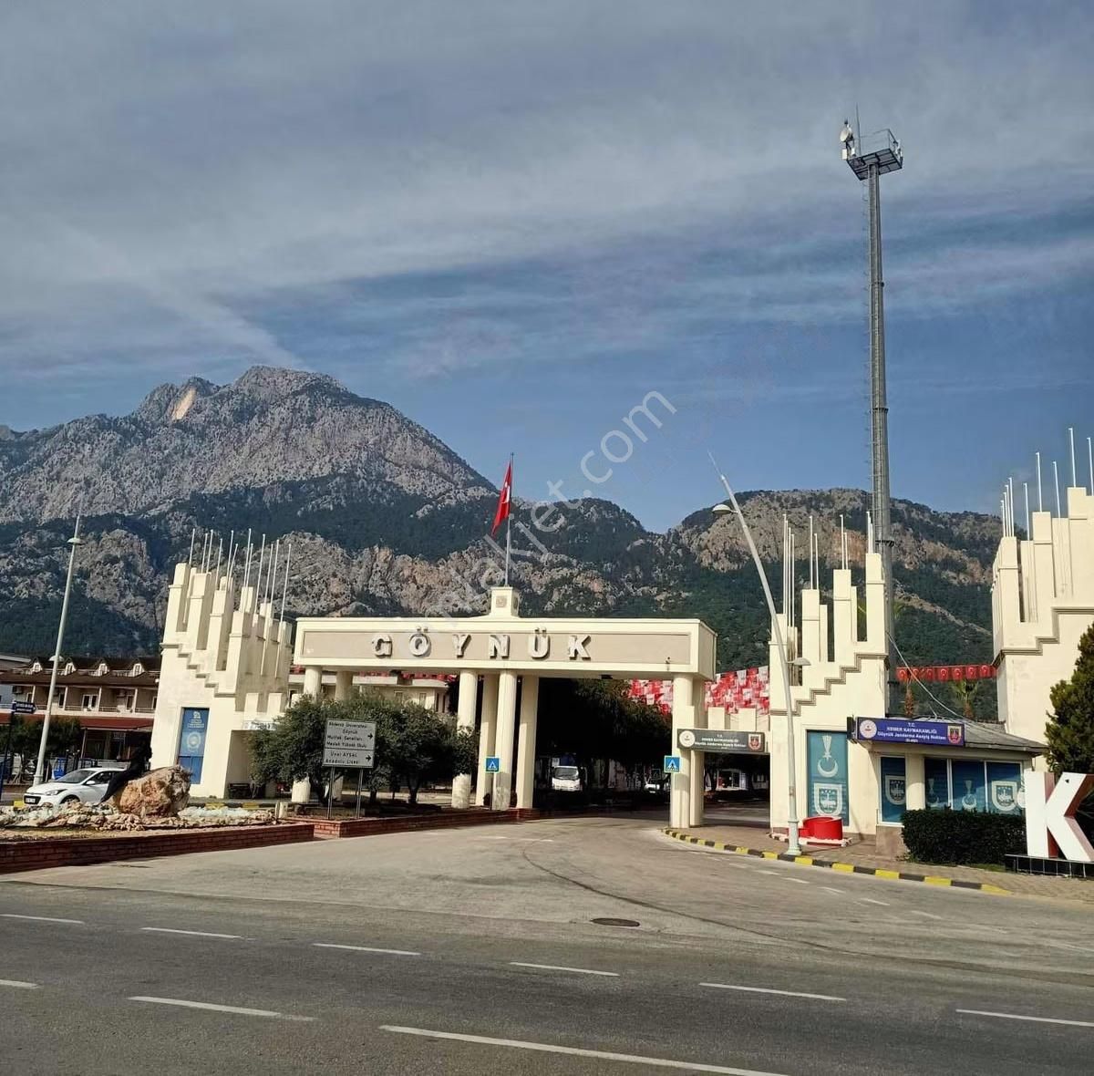 Gözde Turizm Beldesi Kemer Göynükde Satılık Dükkan Mağaza - Görsel 3
