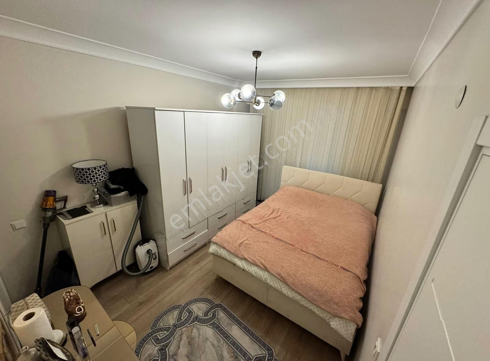 Bayrampaşa Orta Mahallede Satılık Lüks Ters Dubleks - Görsel 11