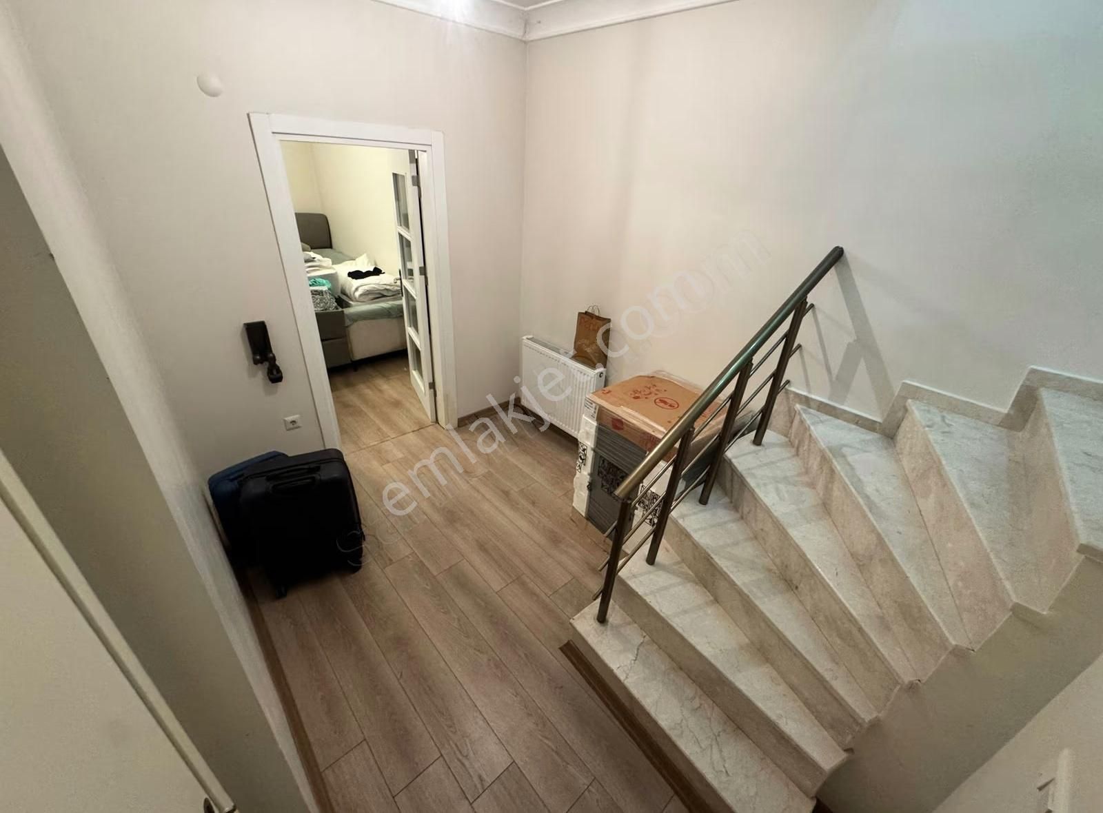 Bayrampaşa Orta Mahallede Satılık Lüks Ters Dubleks - Görsel 16