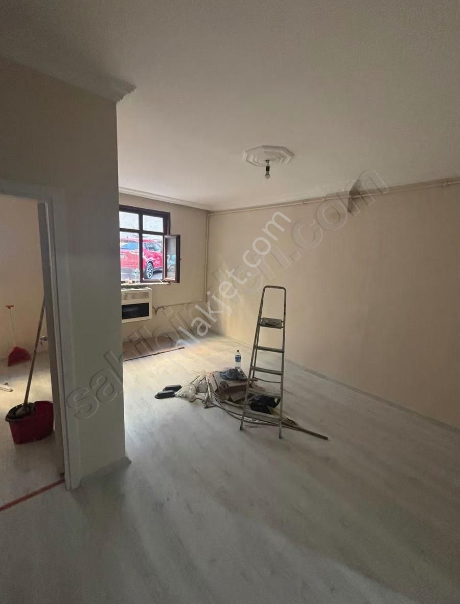 Gsm Den Satılık İçi Ful Tadilatlı Giriş Kat Daire - Görsel 5