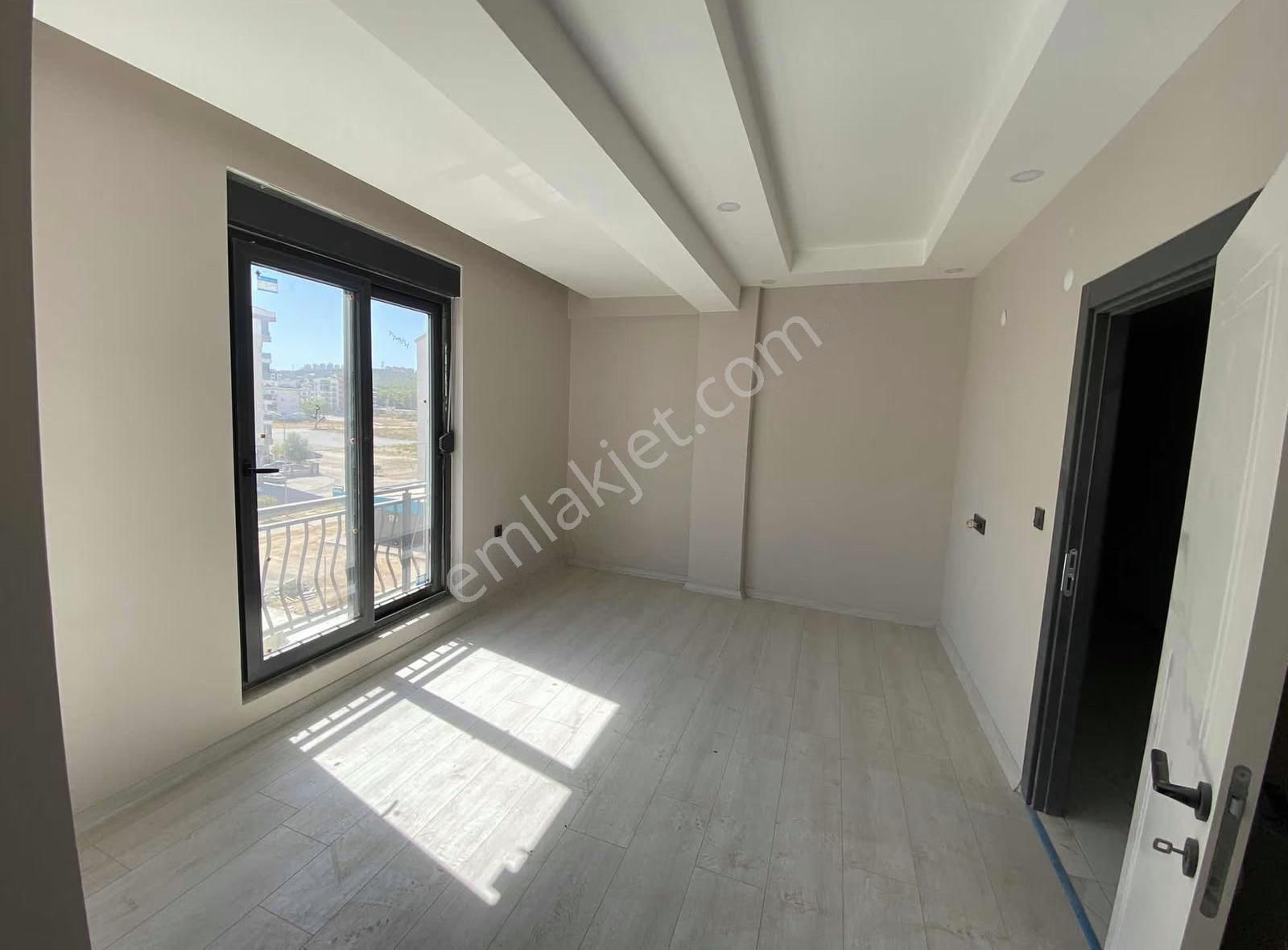 Varsak Aydoğmuş Mah Havuzlu Site İçerisinde Sıfır 2+1 - Görsel 3