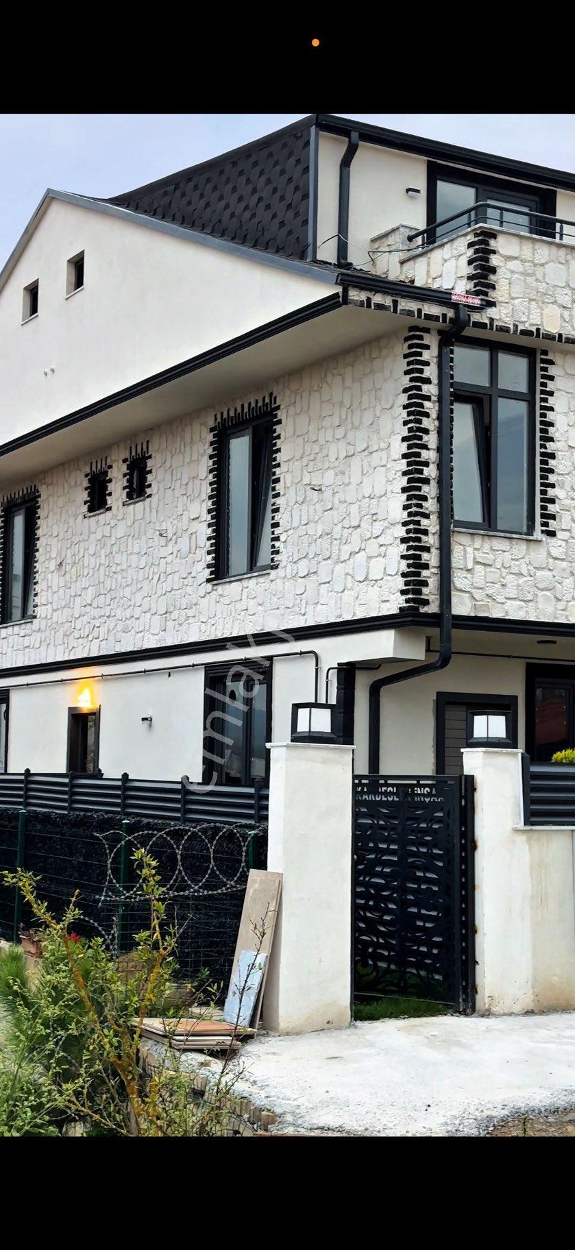 Üstüner Gayrimenkul'den Satiılık 4+1 Villa - Görsel 2