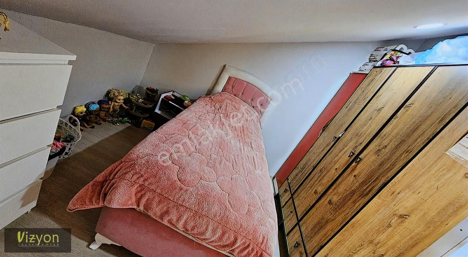 Cumhuriyet Mahallesinde Satılık 3+2 Dubleks Daire - Görsel 15