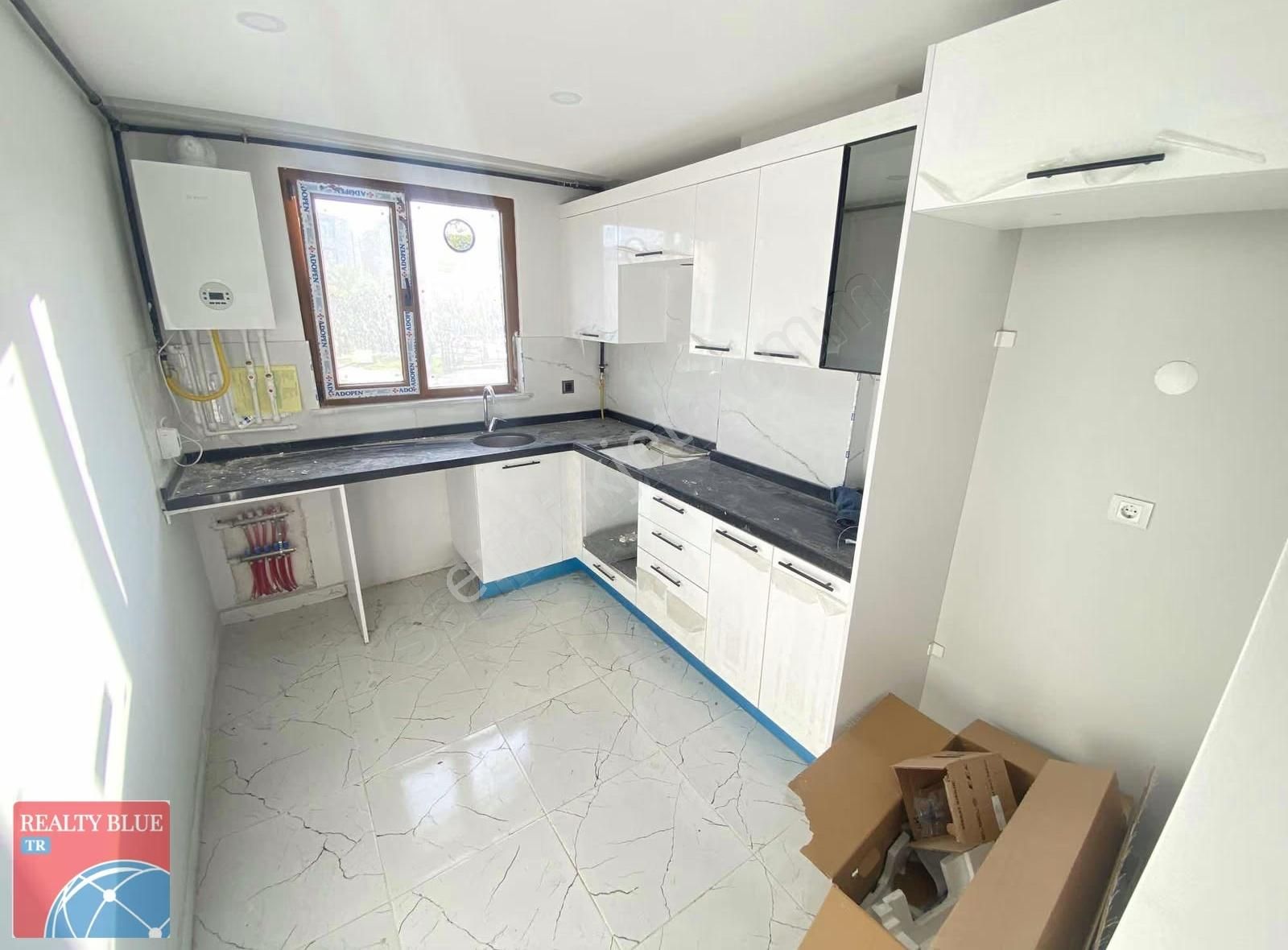 Sultanbeyli Yerden Isıtmalı Kiralık Lüx Daire - Görsel 3