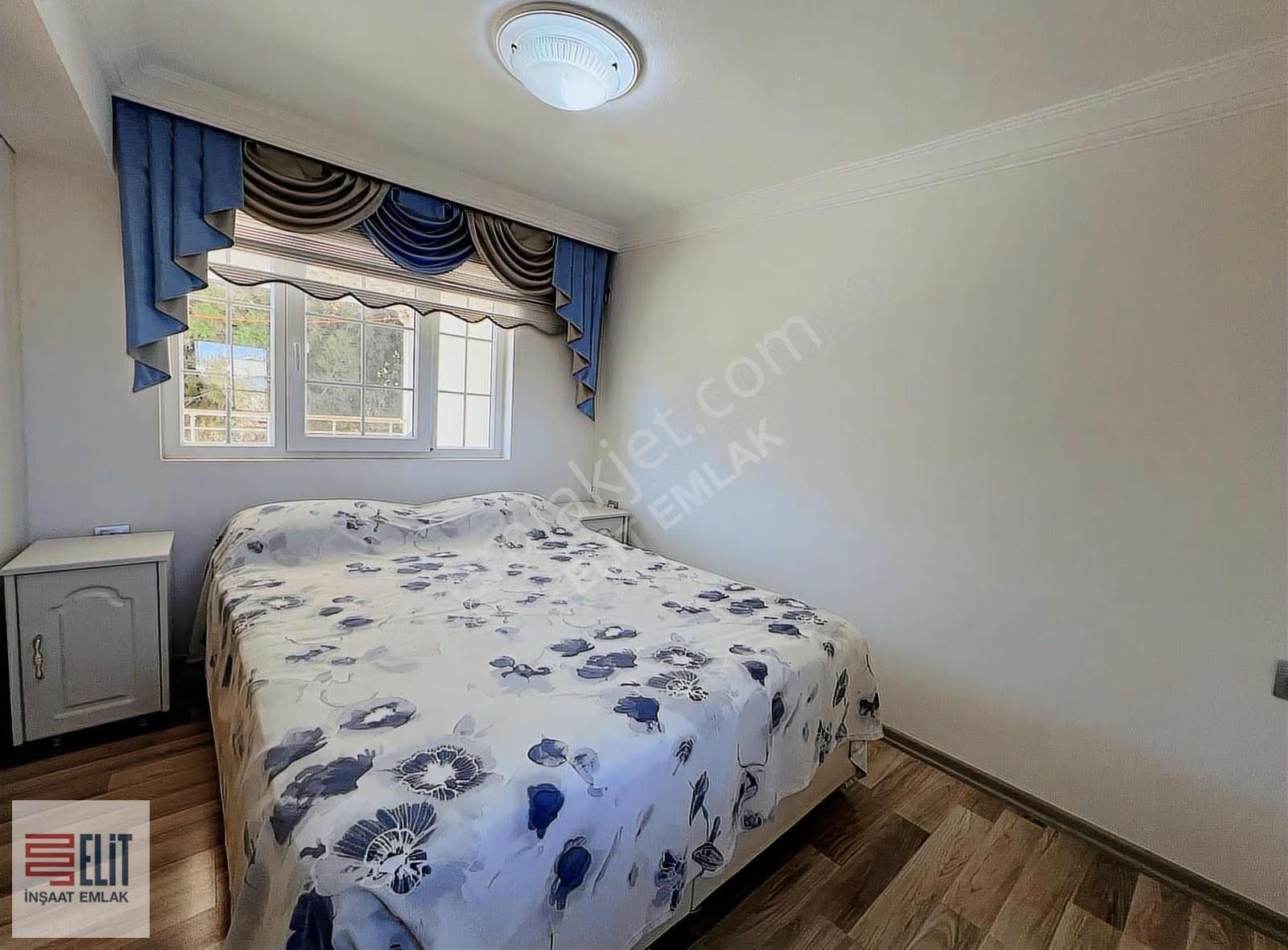 Yeşilkentte Köşe, Plaja 350 Metre Geniş Bahçeli Havuzlu Villa - Görsel 4