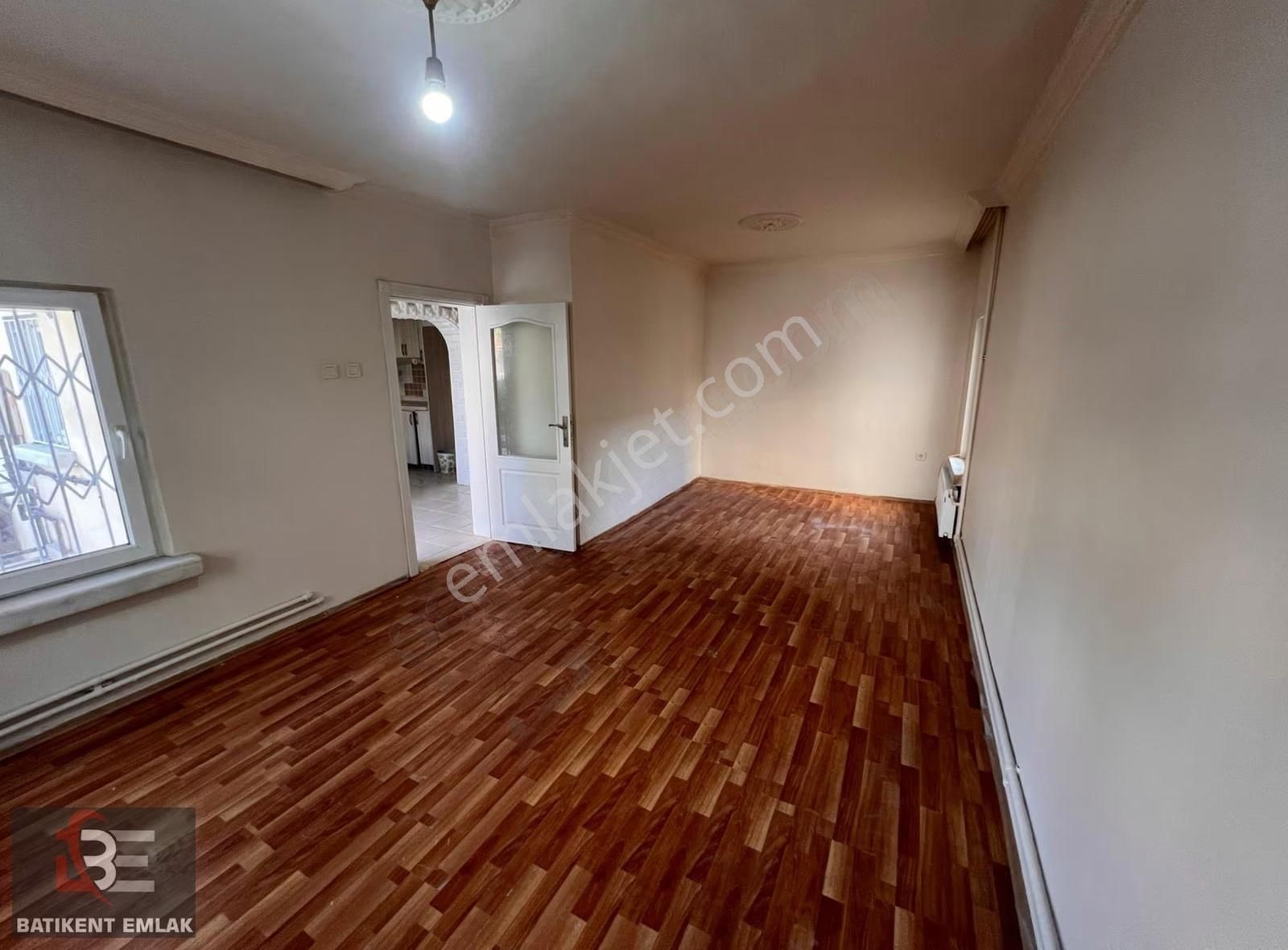 Batıkent Emlak'tan Uğur Mumcu Mah 3+1 Boş Bakımlı Bodrumlu - Görsel 2