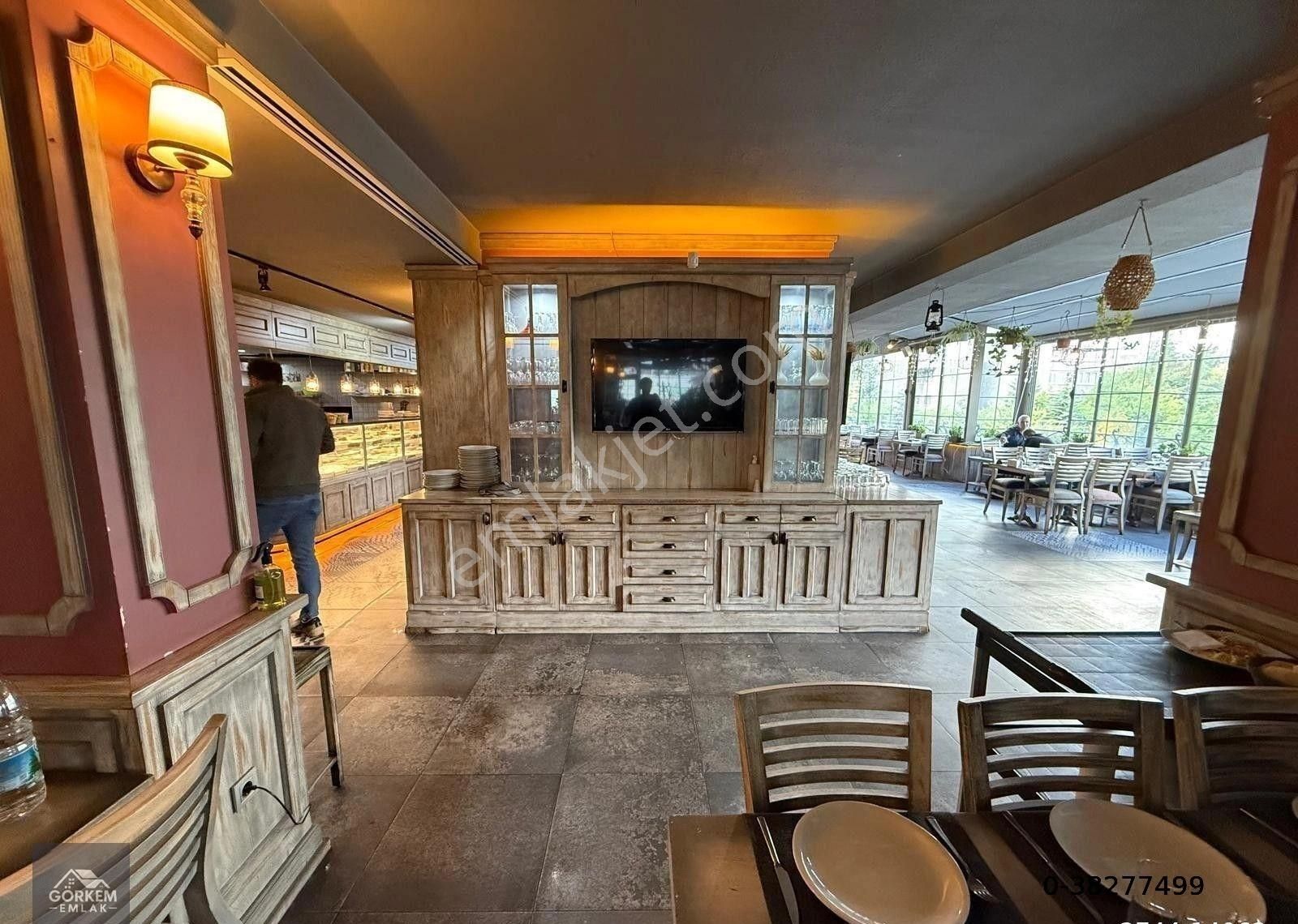 Görkem Emlaktan Trt Karşısı Turan Güneş Paraleli 400kişilik 650m2 Lüks İşletme Devren - Görsel 4