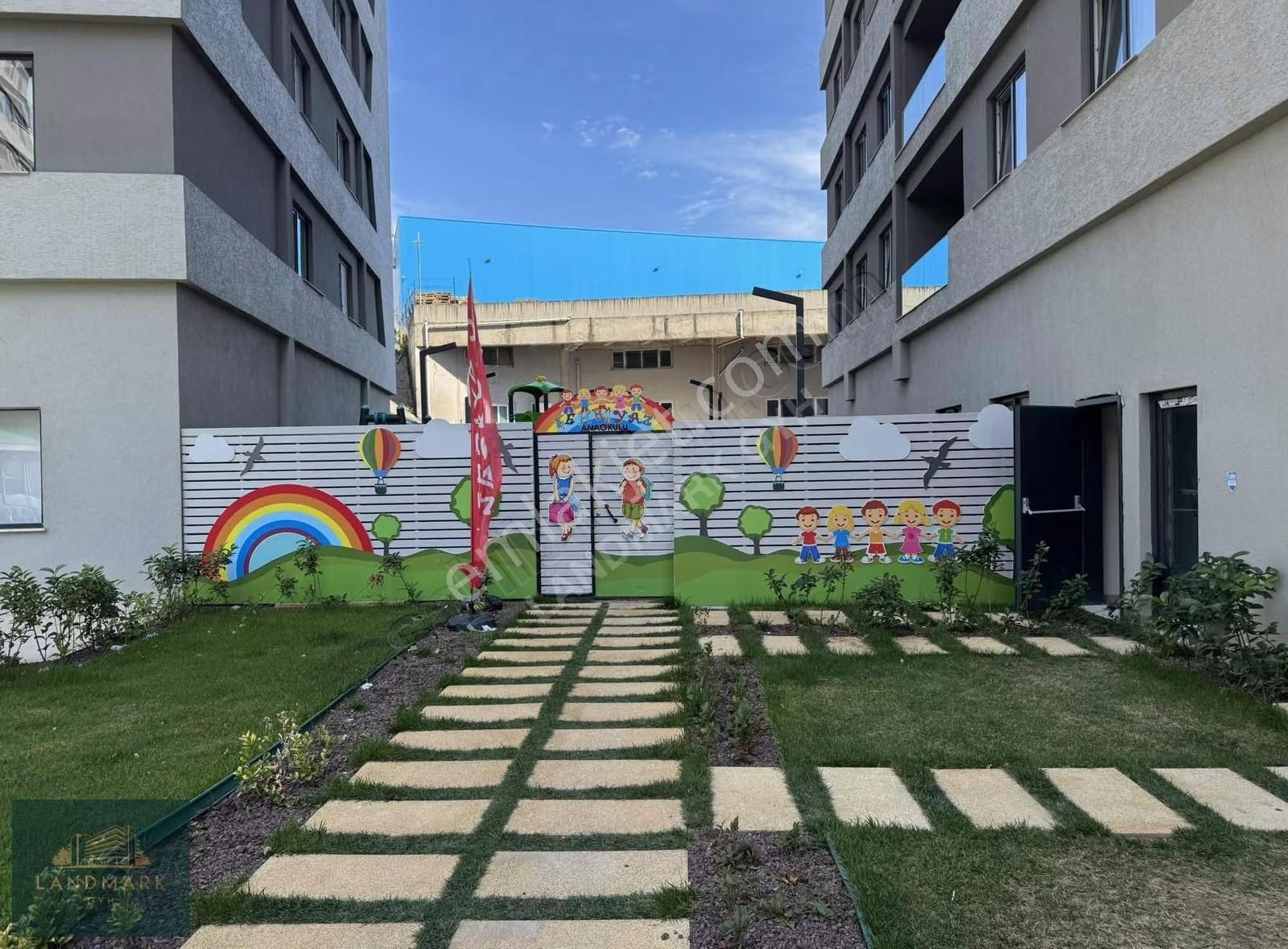 Sitenin Yetkili Ofisi Landmark'tan Önü Açık Kiralık 2+1 - Görsel 33