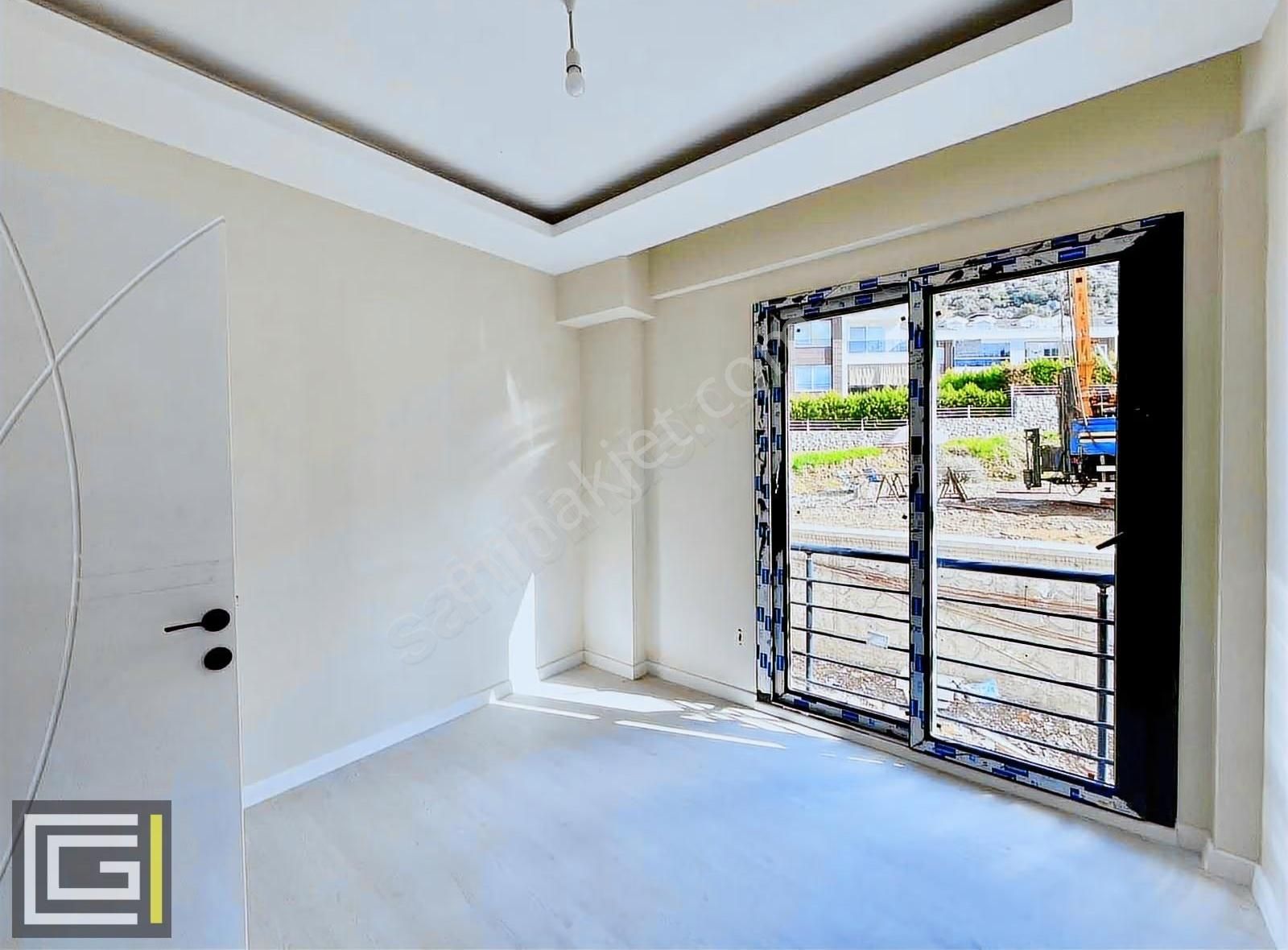 Asansörlü, Yerden Isıtmalı Aydınlık Ve Ferah Yeni Yapı 2+1! - Görsel 13