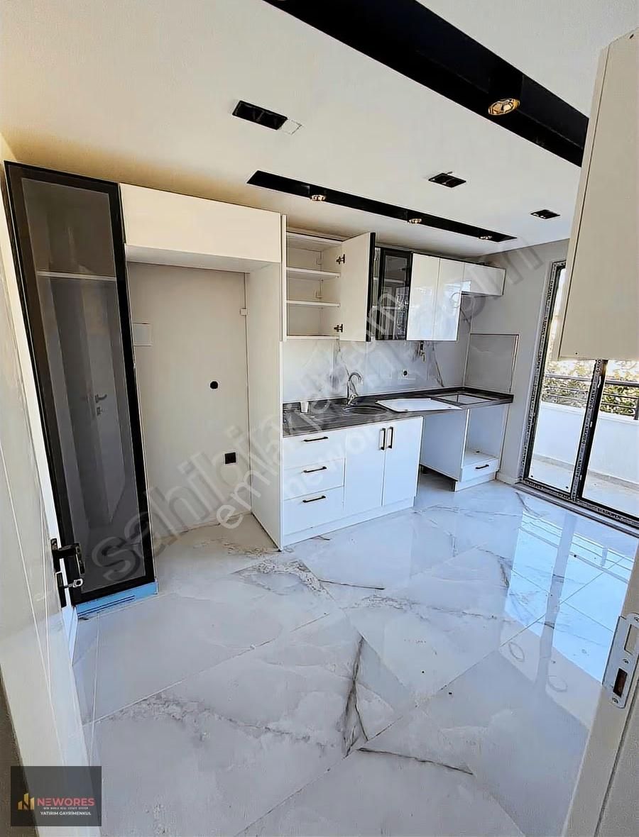İstasyonda Emsalsiz Lokasyonda 2+1 - Görsel 11