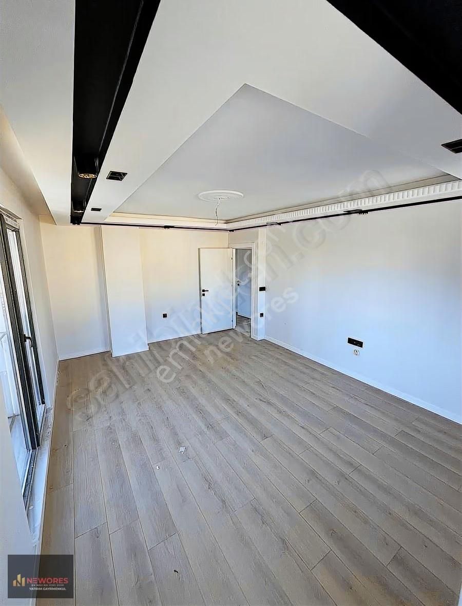 İstasyonda Emsalsiz Lokasyonda 2+1 - Görsel 13