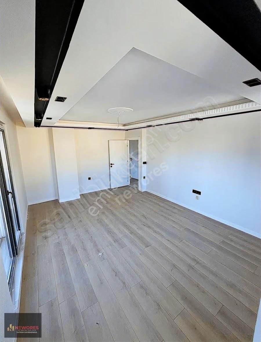 İstasyonda Emsalsiz Lokasyonda 2+1 - Görsel 31