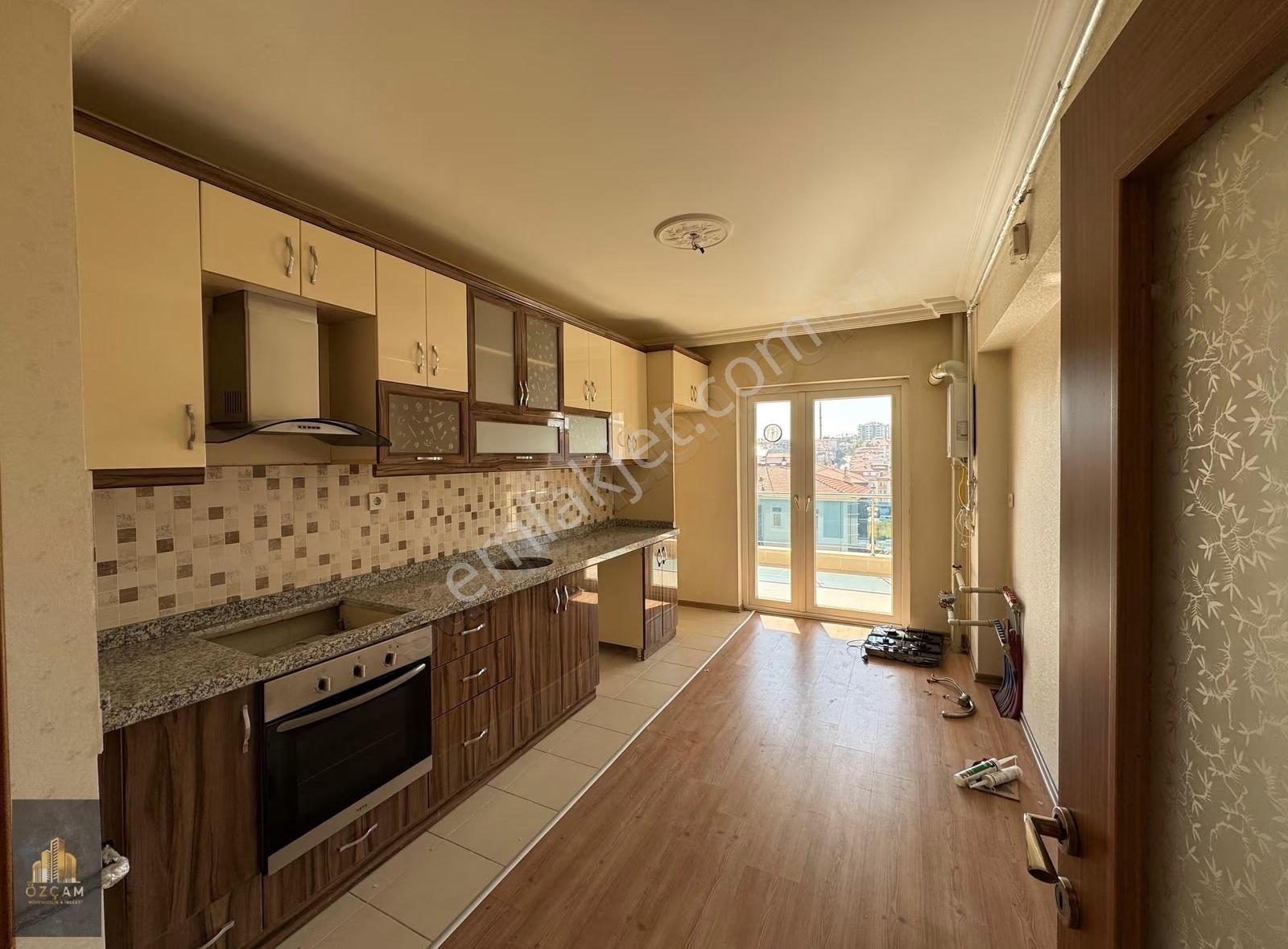 // Özçam'dan█ Site İçerisinde 150 M2 Ebeveyn Banyolu Katta 3+1 - Görsel 26