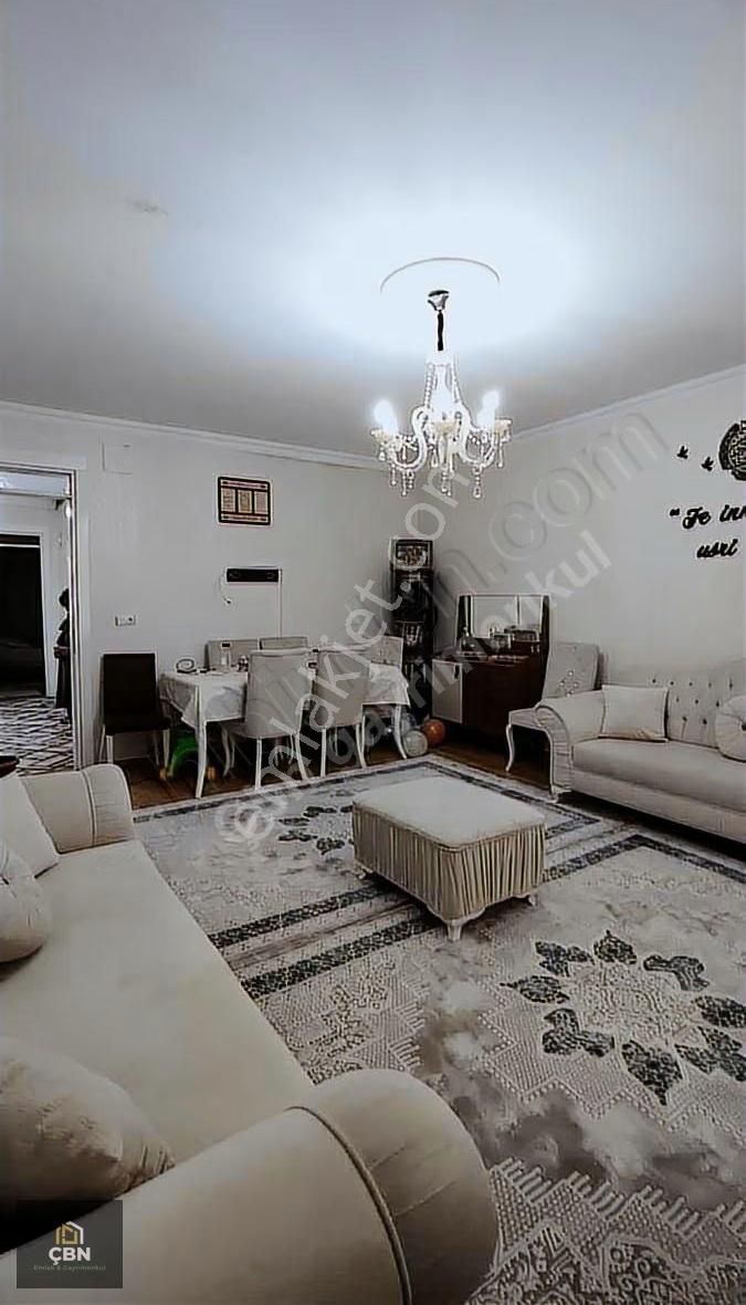 Güneş Mahallesinde Satılık 3 Katlı Komple Bina - Görsel 3