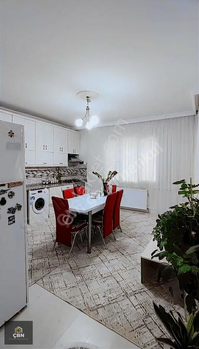 Güneş Mahallesinde Satılık 3 Katlı Komple Bina - Görsel 4