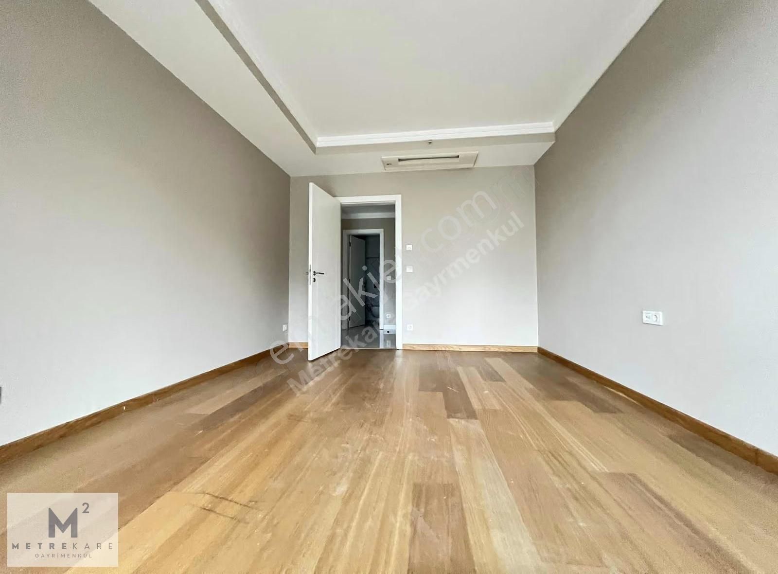 Vadistanbul Teras 1+1 Büyük Tip Kiralık Daire Ön Cephe 95 M2